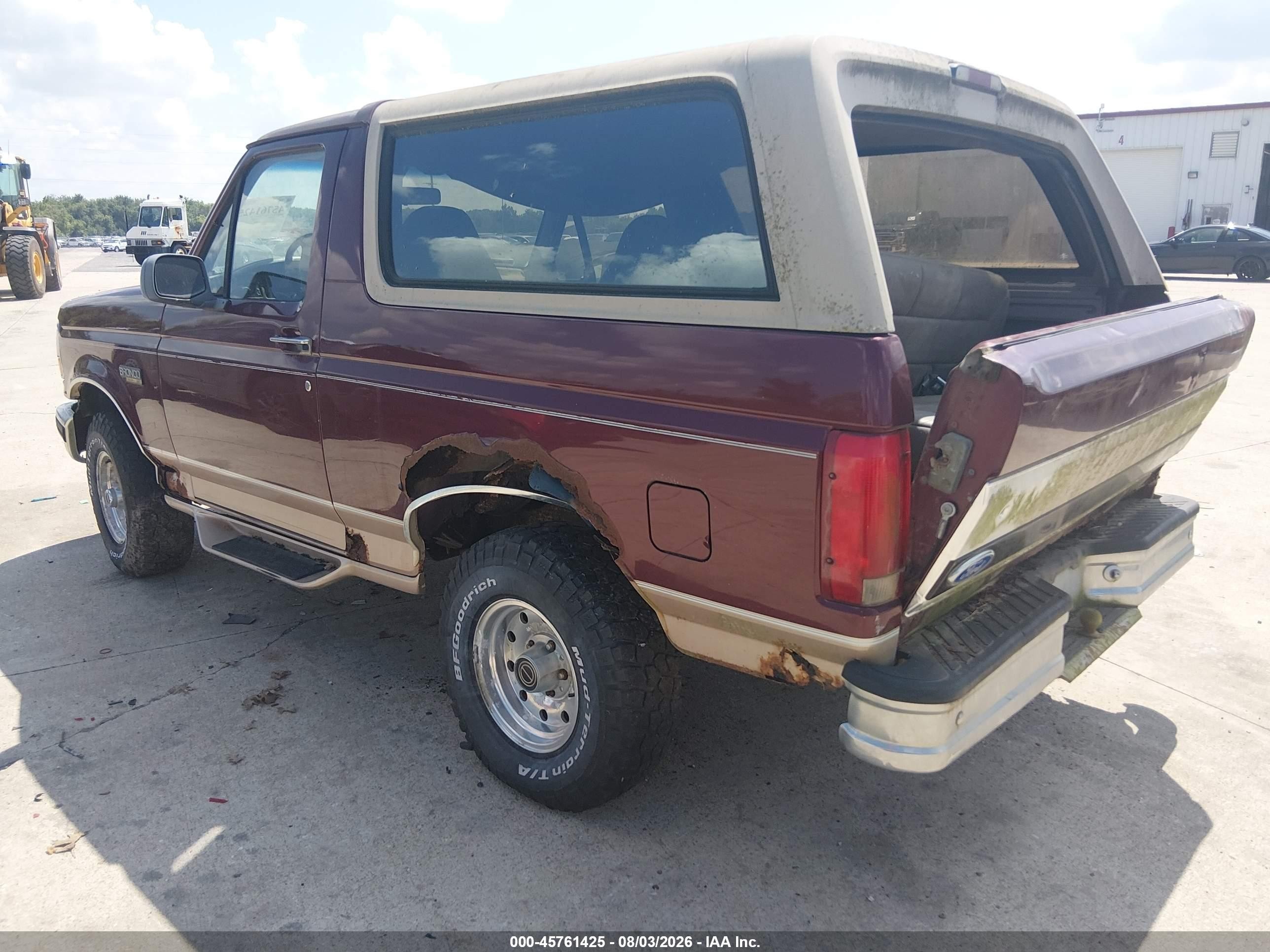 1996 Ford Bronco U100 Red vin: 1FMEU15HXTLA92912