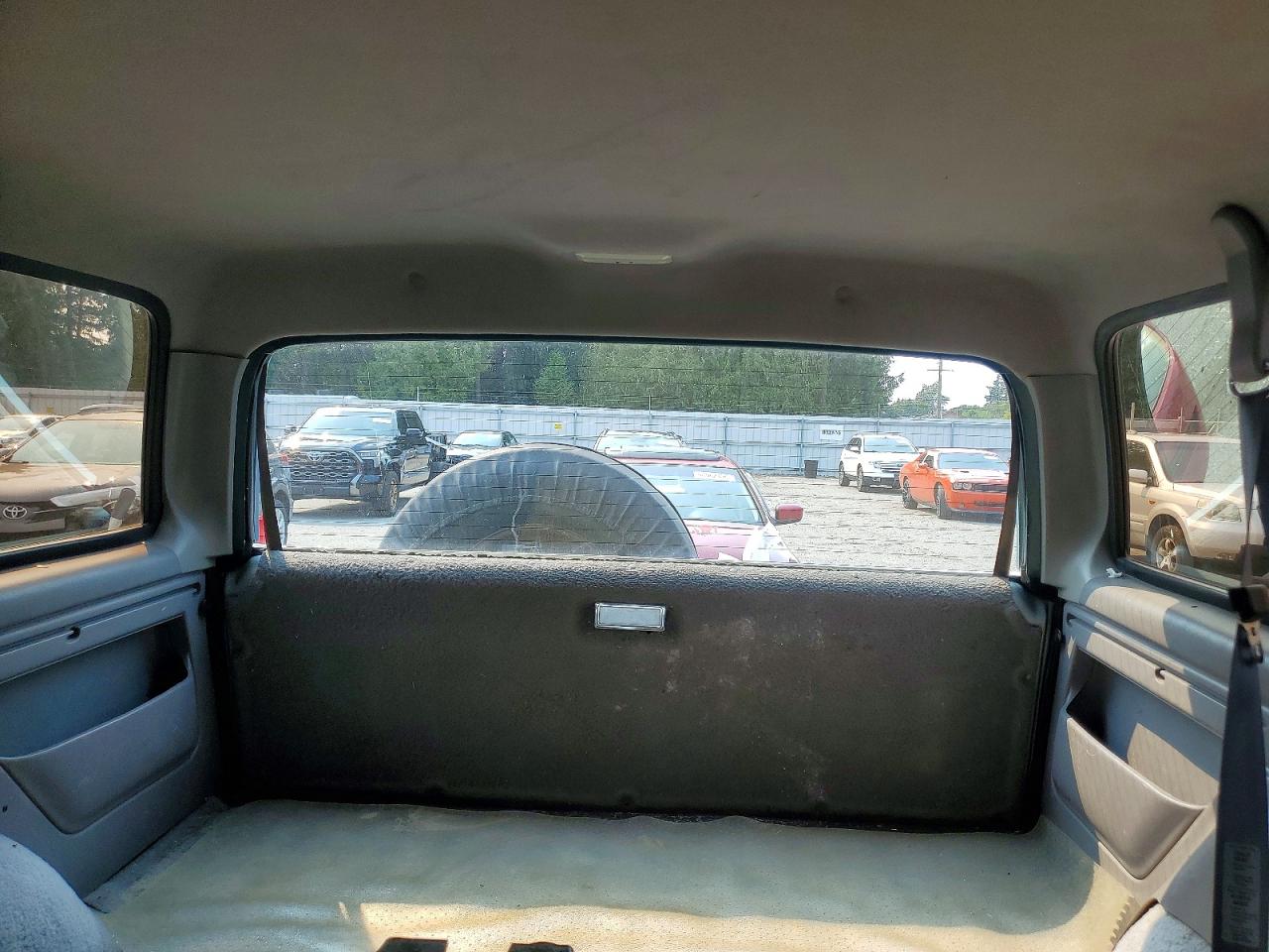 1996 Ford Bronco U100 Синий vin: 1FMEU15HXTLB46001