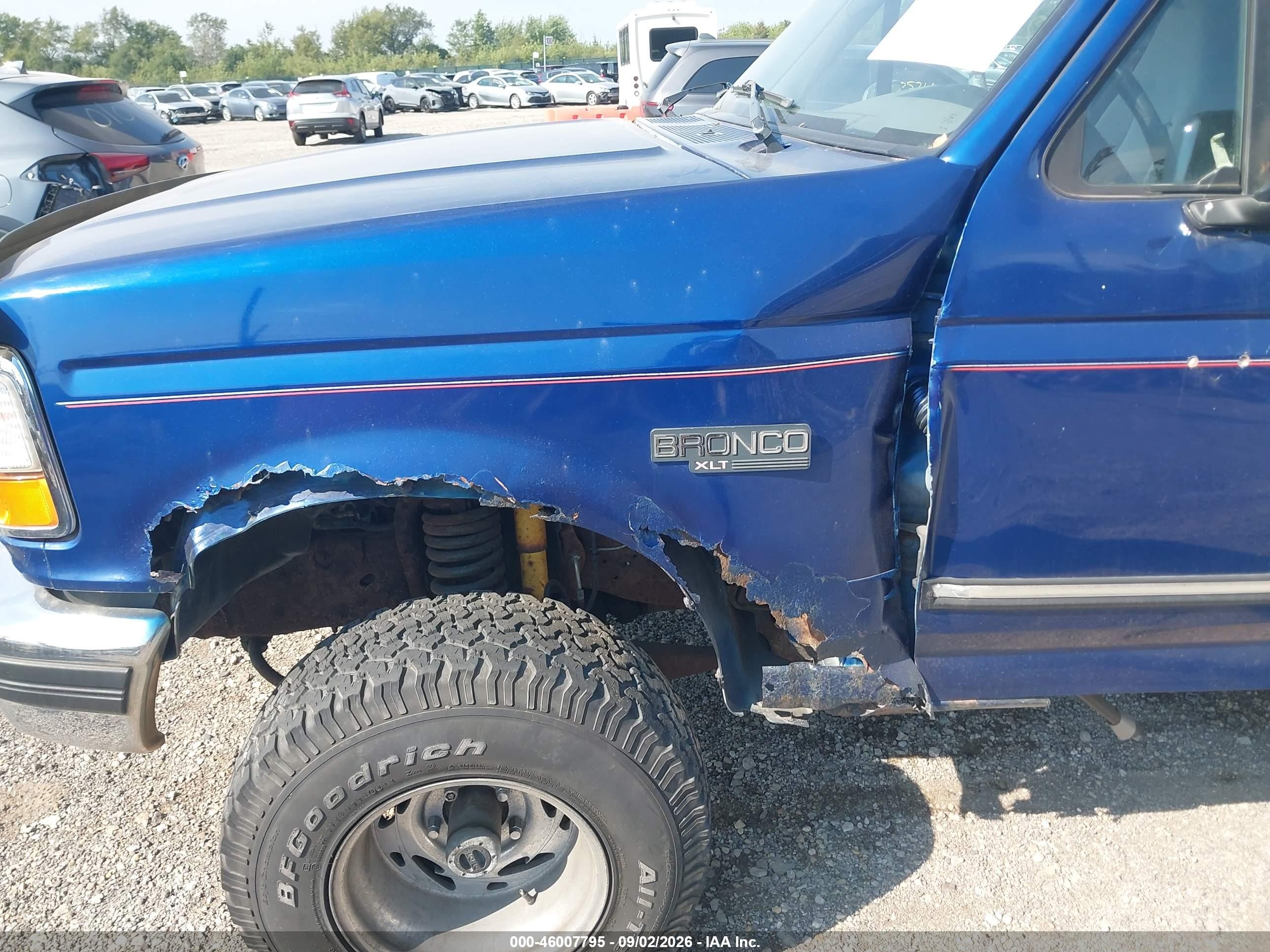1996 Ford Bronco U100 Blue vin: 1FMEU15HXTLB67818