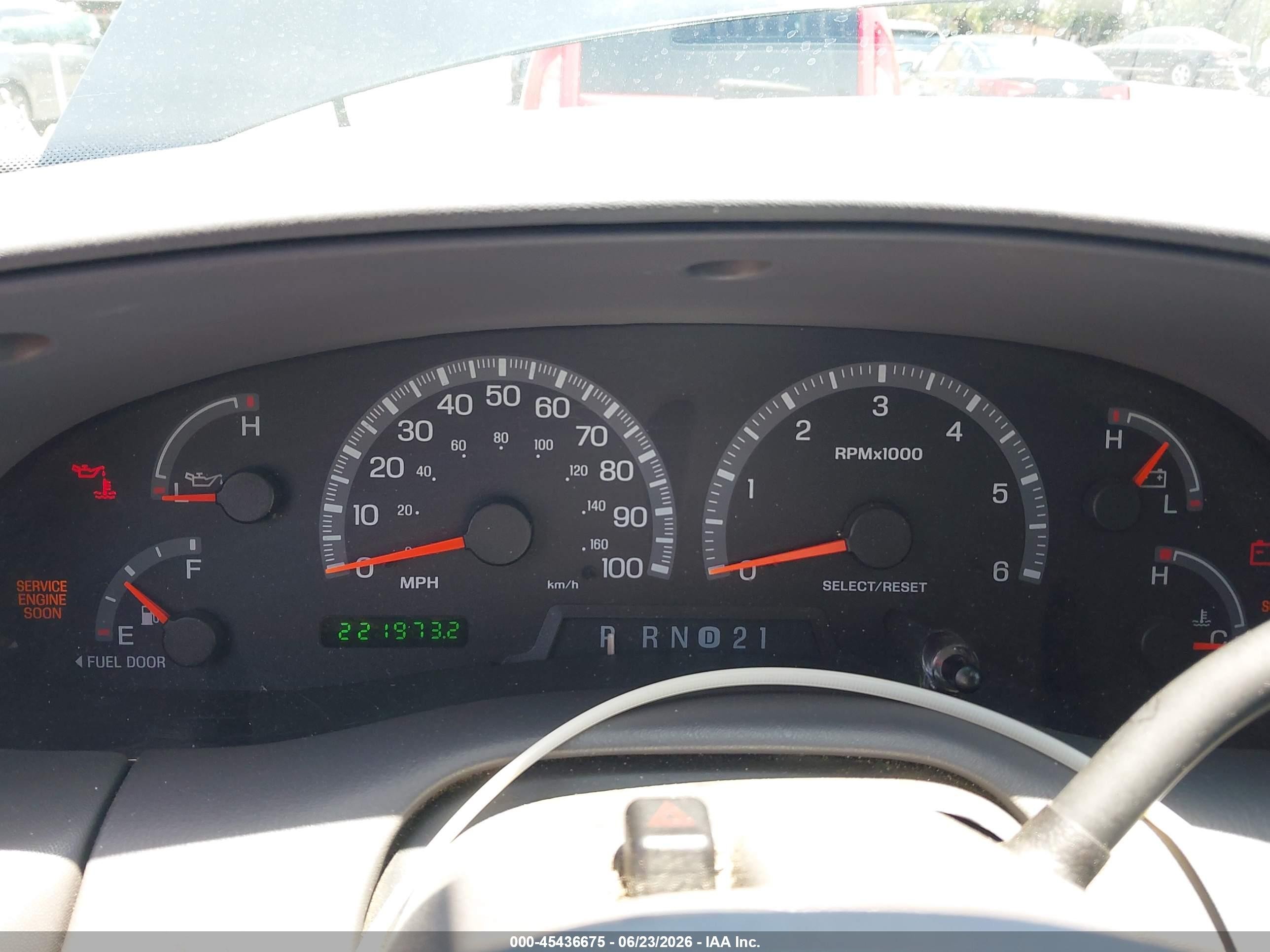 2001 Ford Expedition Xlt Черный vin: 1FMEU15L51LB02036