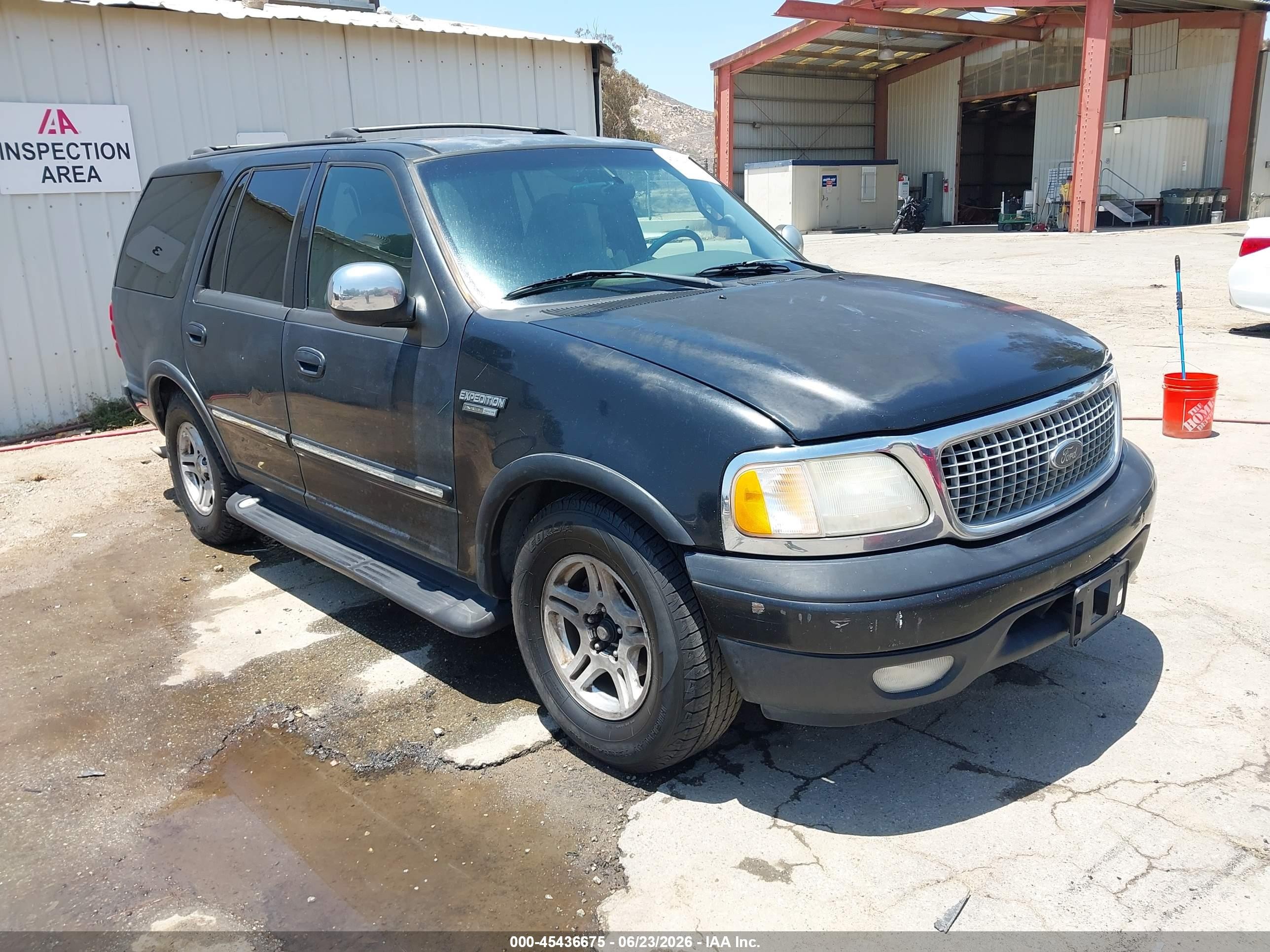 2001 Ford Expedition Xlt Black vin: 1FMEU15L51LB02036