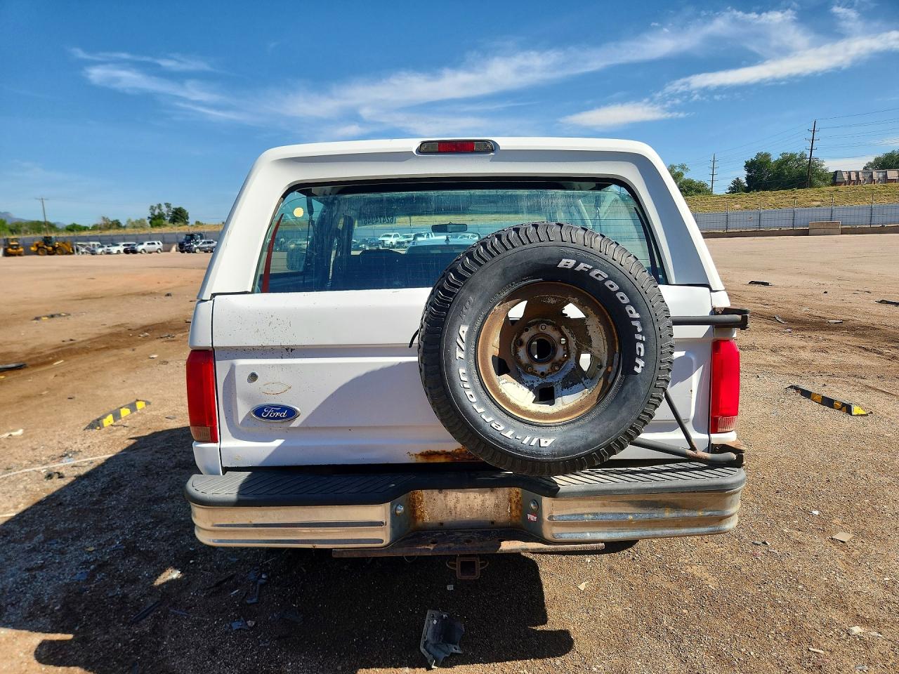 1994 Ford Bronco U100 White vin: 1FMEU15N0RLB52467