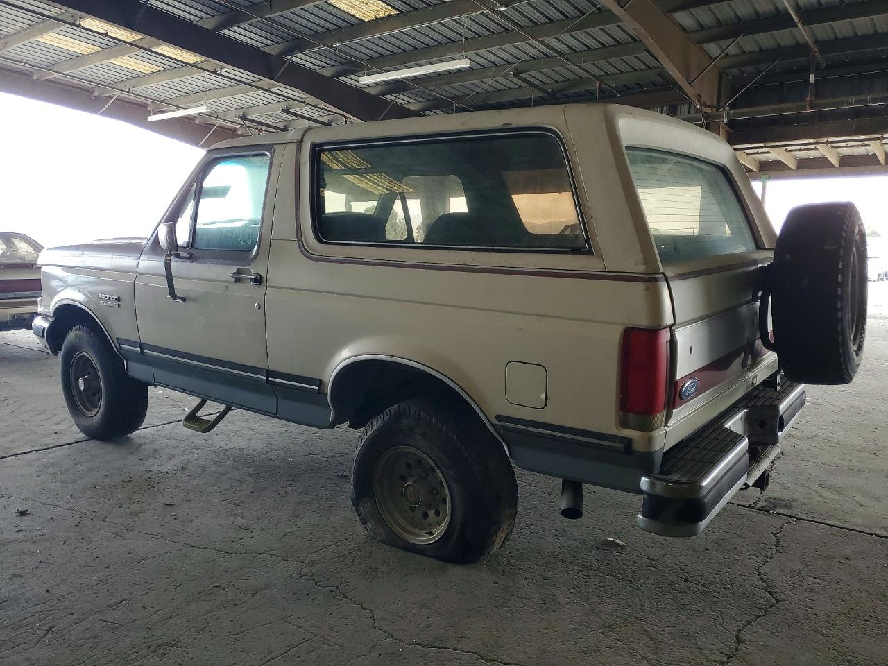 1990 Ford Bronco U100 White vin: 1FMEU15N1LLB33997