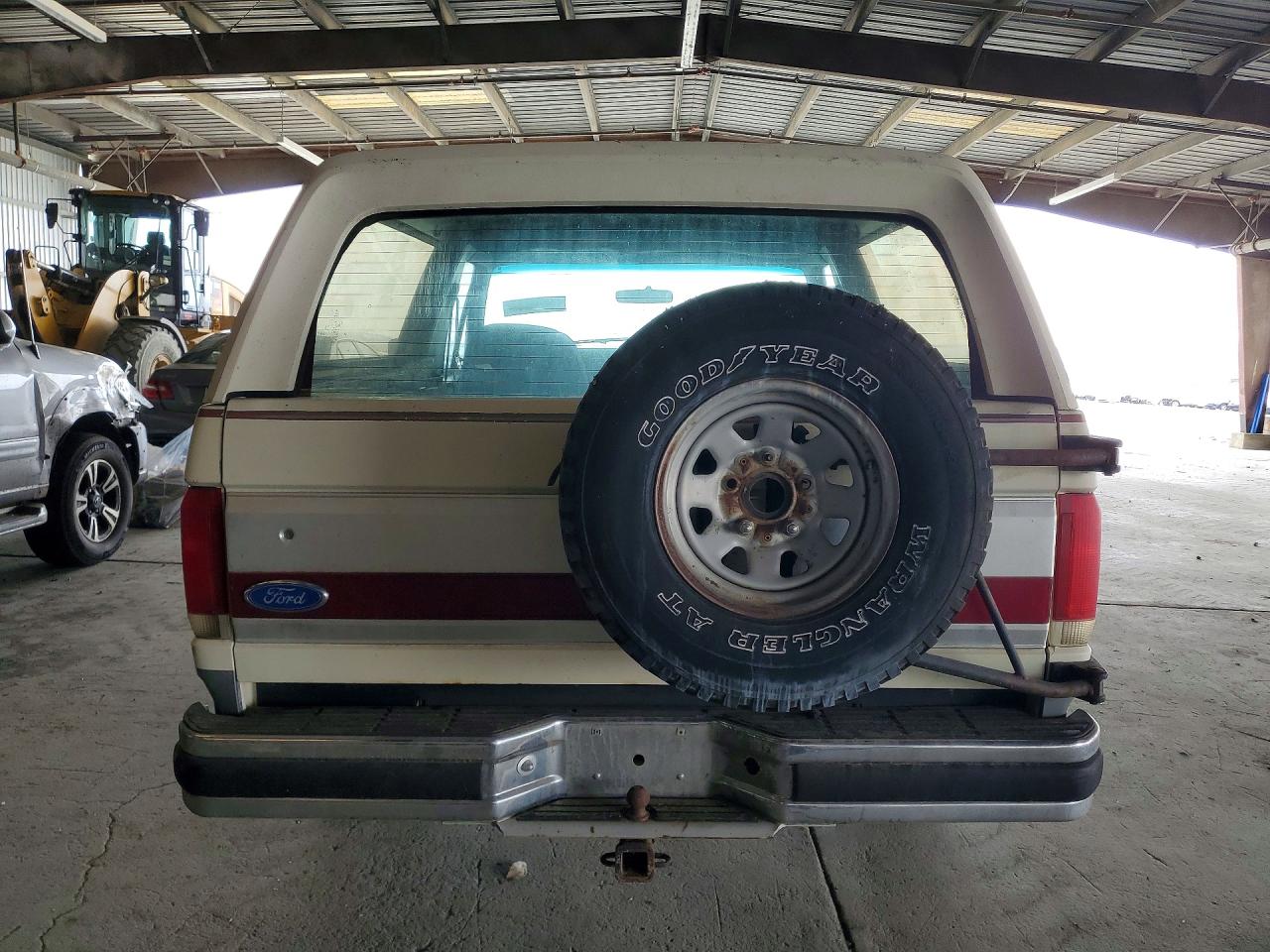 1990 Ford Bronco U100 White vin: 1FMEU15N1LLB33997