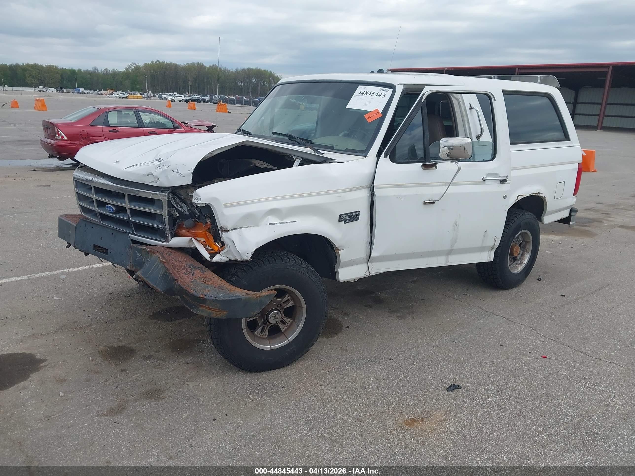 1995 Ford Bronco U100 White vin: 1FMEU15N2SLB32467