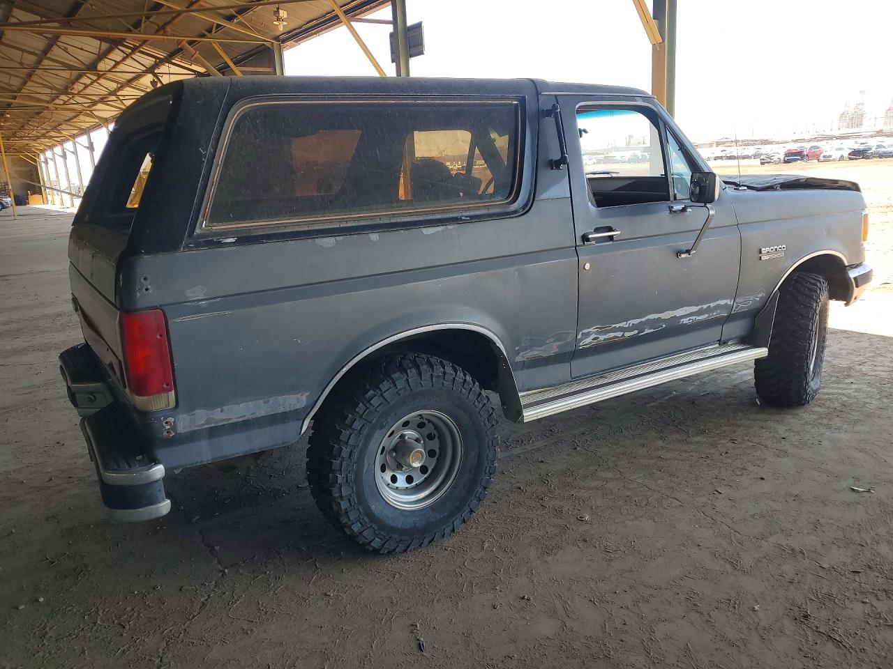 1988 Ford Bronco U100 Gray vin: 1FMEU15N3JLA24129