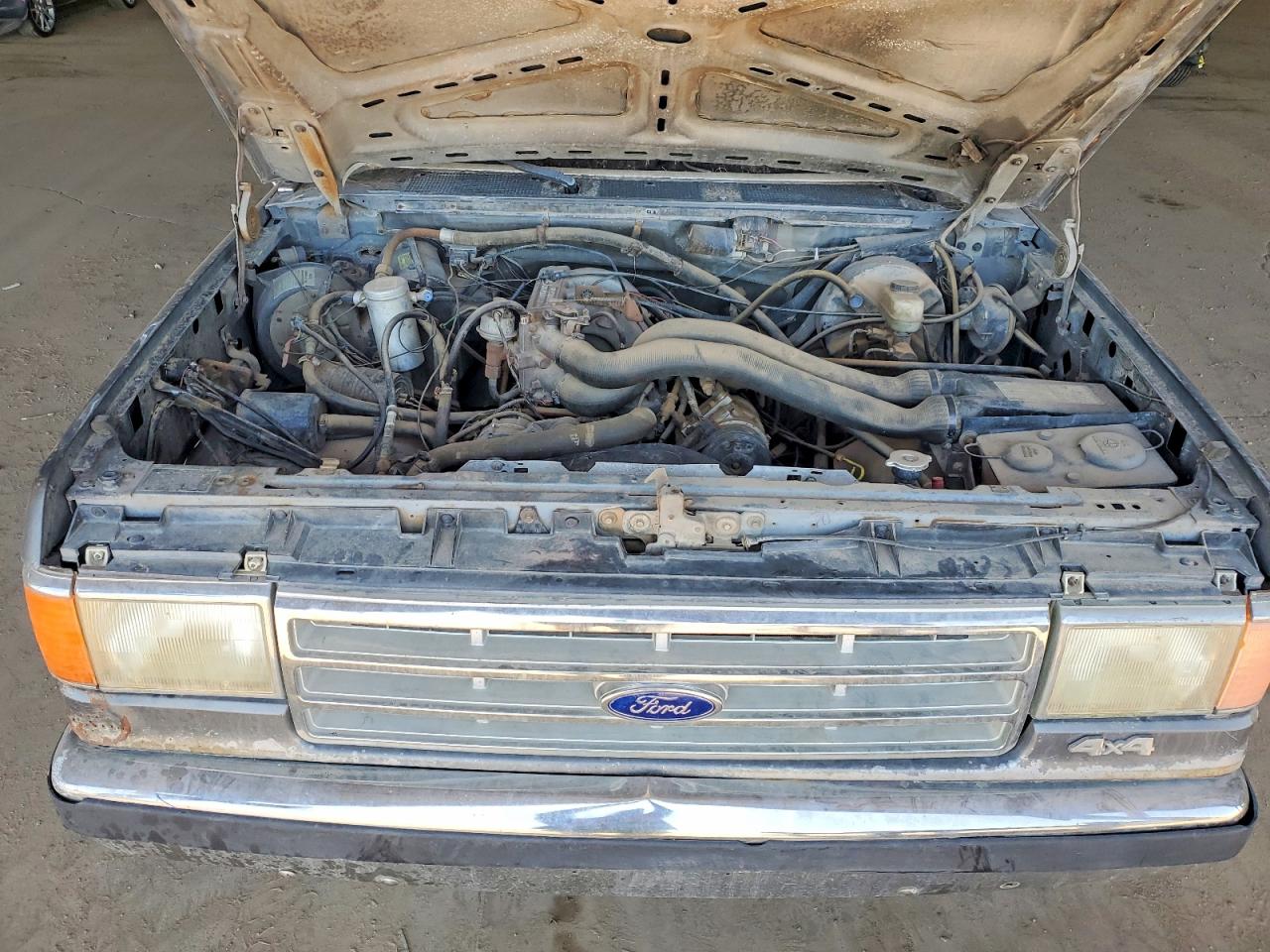 1988 Ford Bronco U100 Gray vin: 1FMEU15N3JLA24129