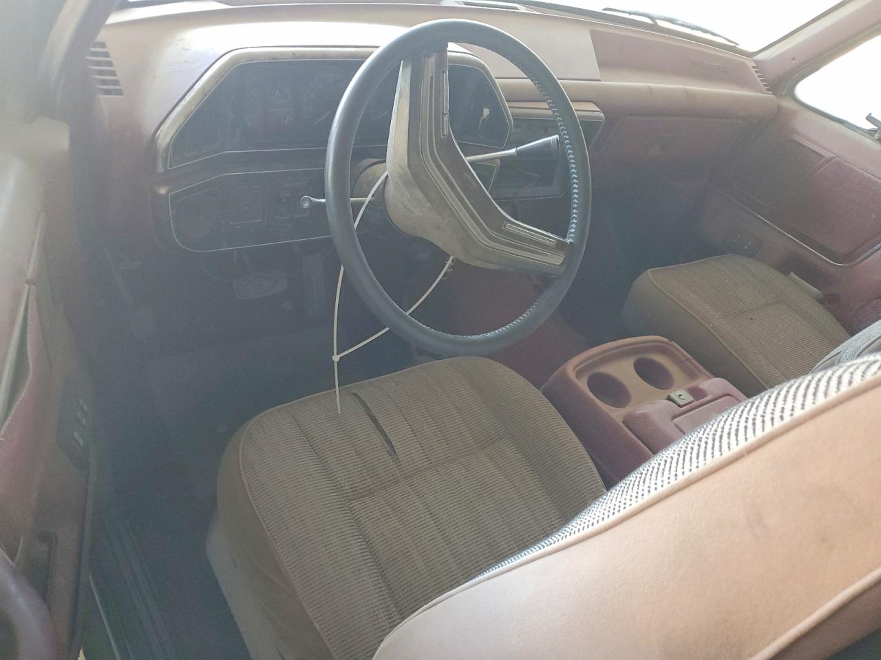 1988 Ford Bronco U100 Gray vin: 1FMEU15N3JLA24129