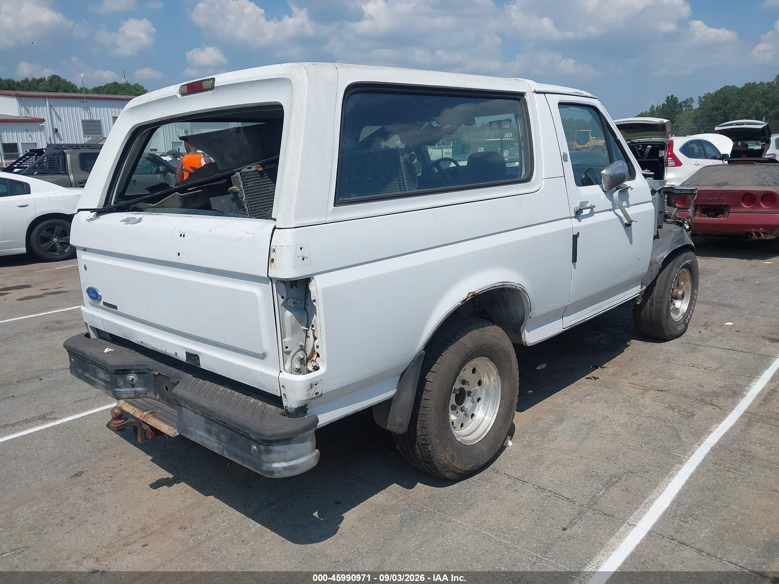 1995 Ford Bronco U100 White vin: 1FMEU15N7SLA17881
