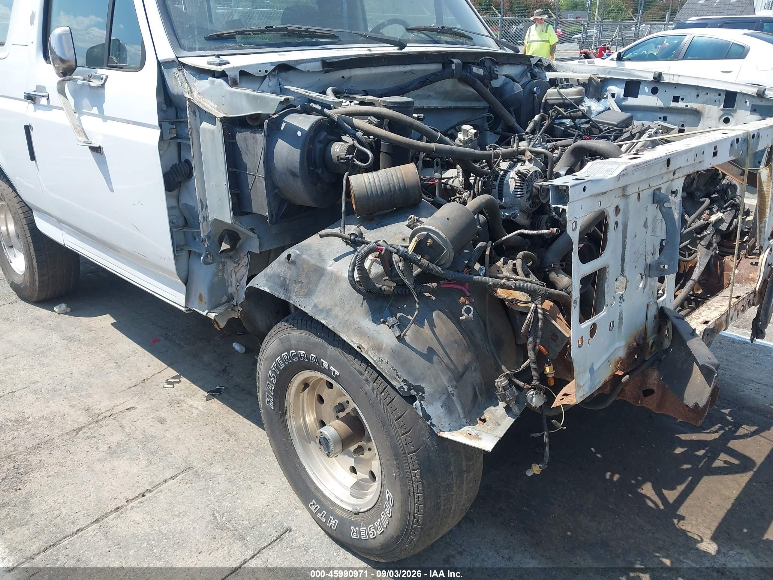 1995 Ford Bronco U100 White vin: 1FMEU15N7SLA17881