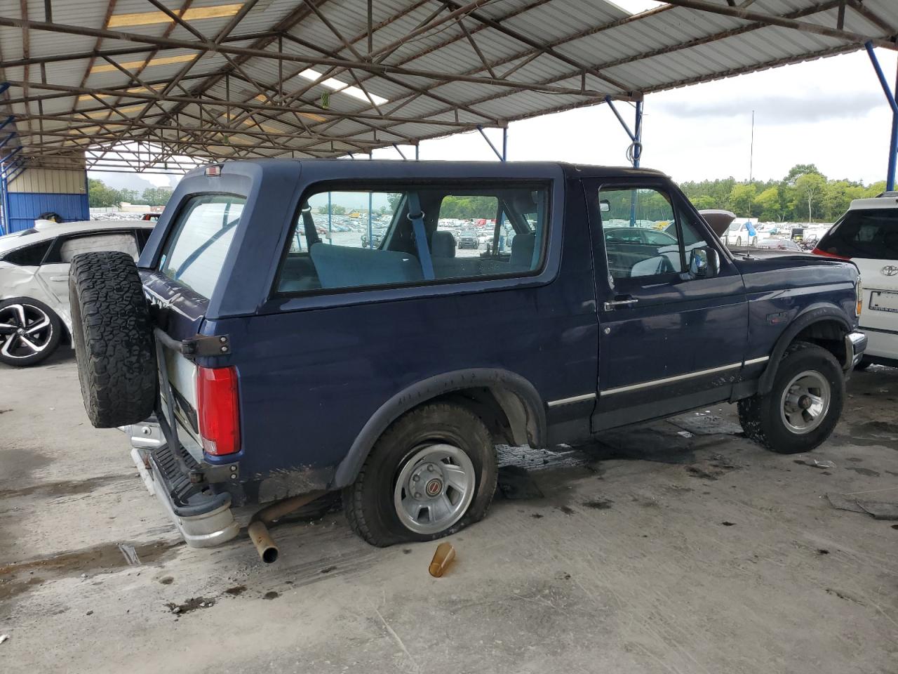1994 Ford Bronco U100 Синий vin: 1FMEU15N8RLB23170