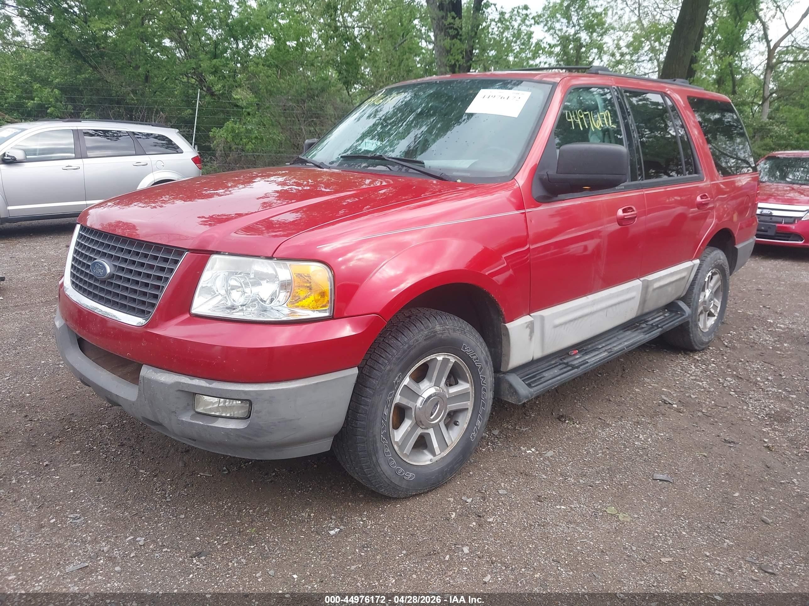 2003 Ford Expedition Xlt Red vin: 1FMEU15W23LC48990