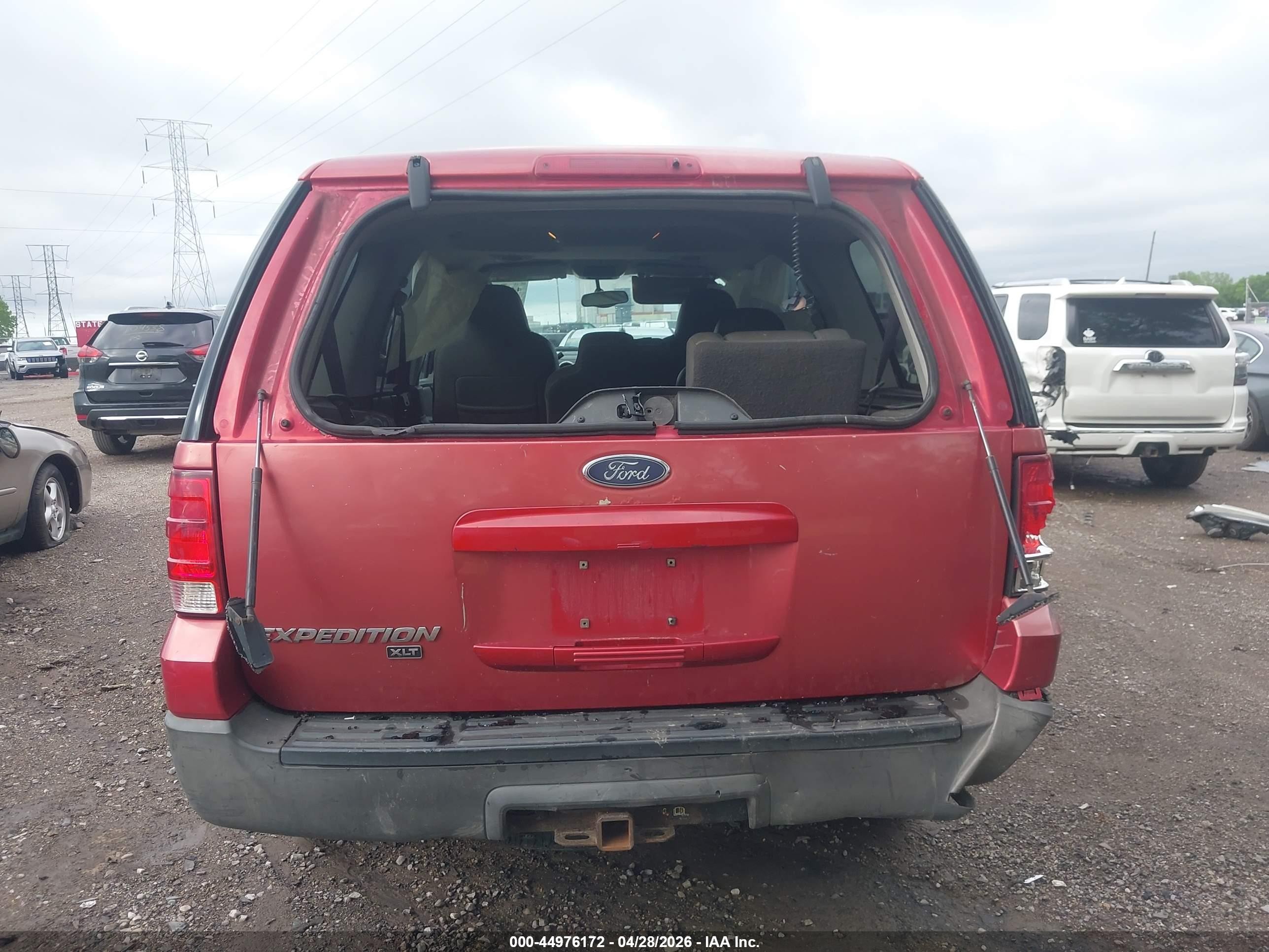 2003 Ford Expedition Xlt Red vin: 1FMEU15W23LC48990