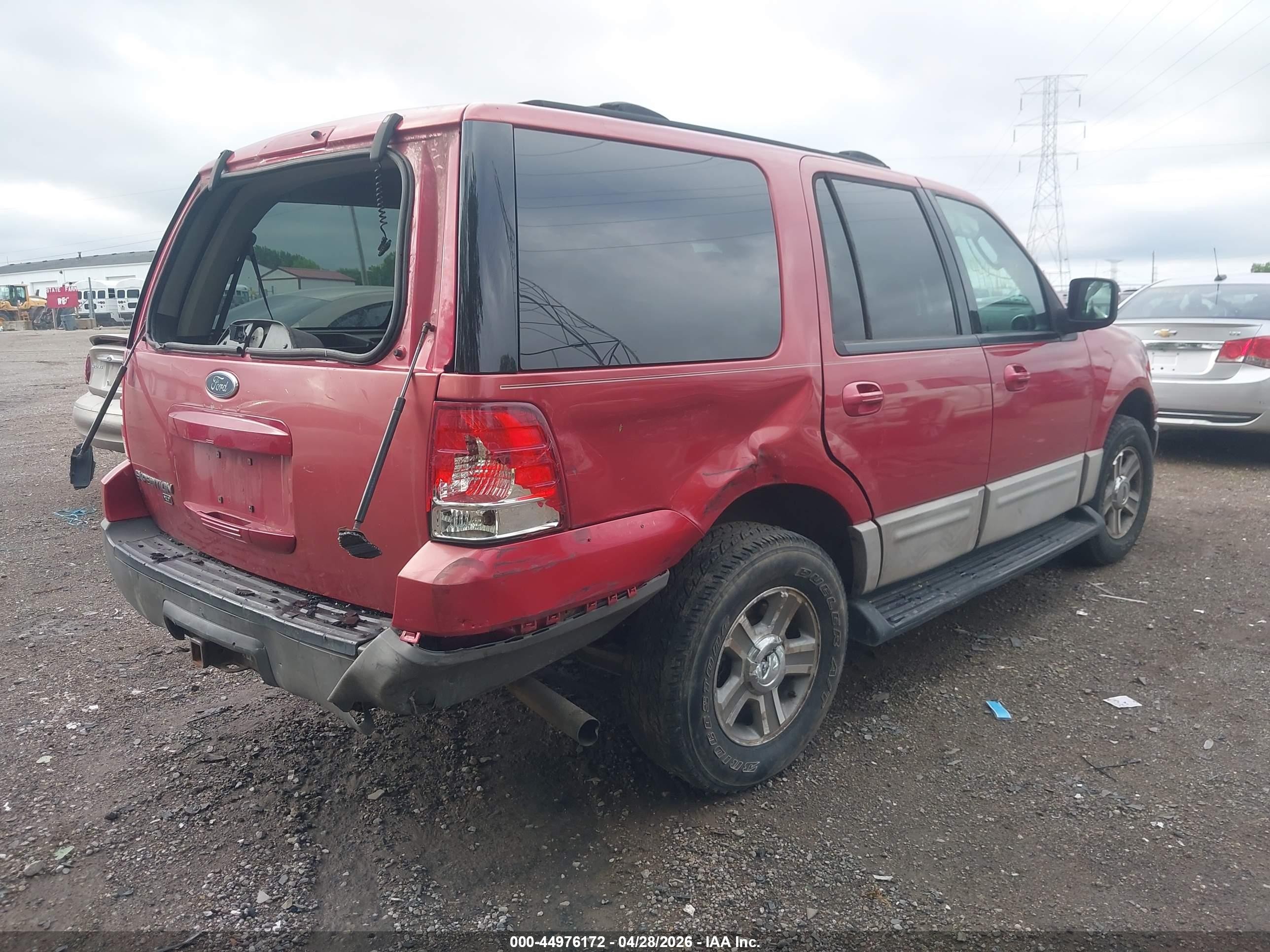 2003 Ford Expedition Xlt Red vin: 1FMEU15W23LC48990