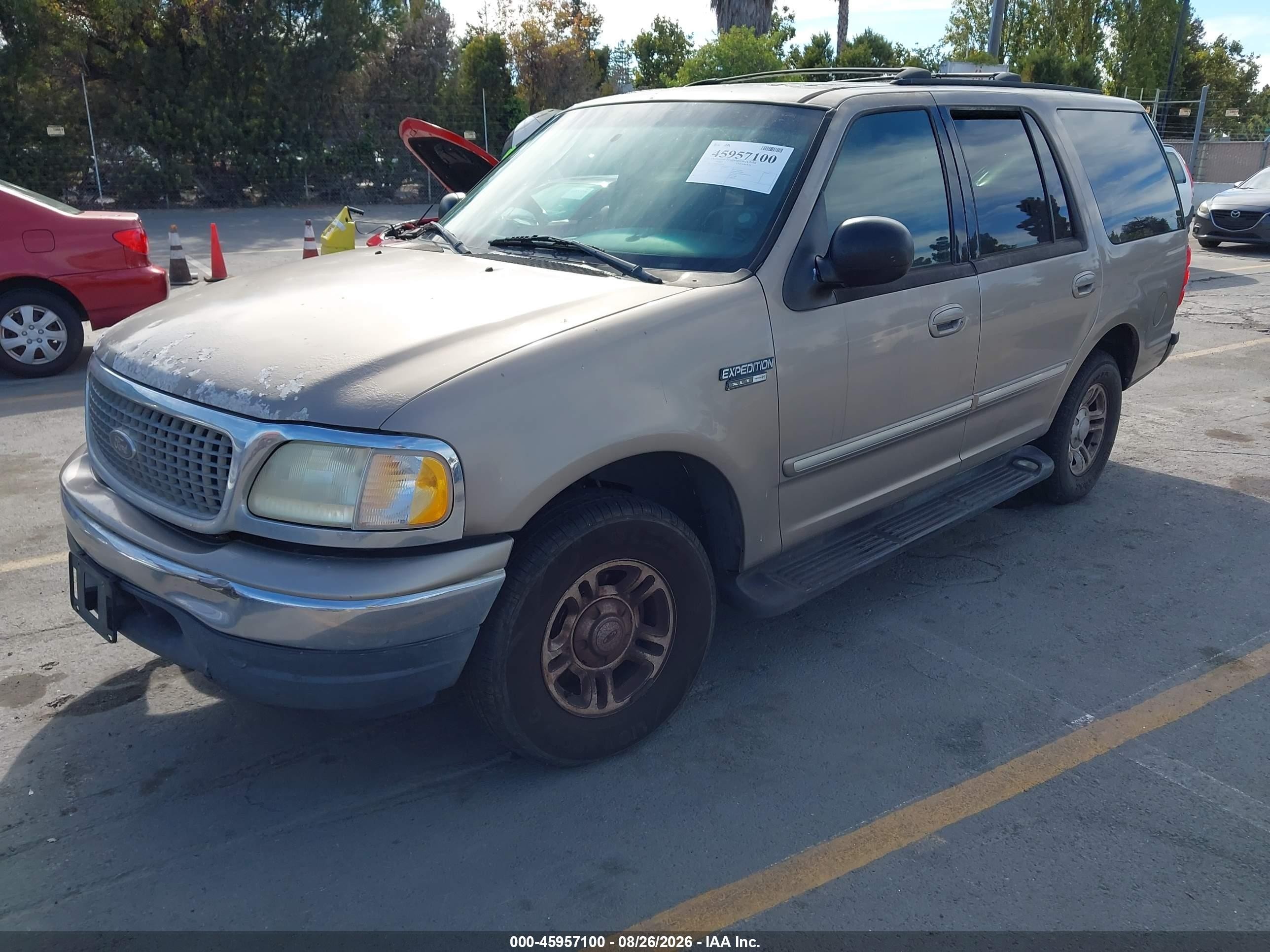 2001 Ford Expedition Xlt Silver vin: 1FMEU15W61LB23228