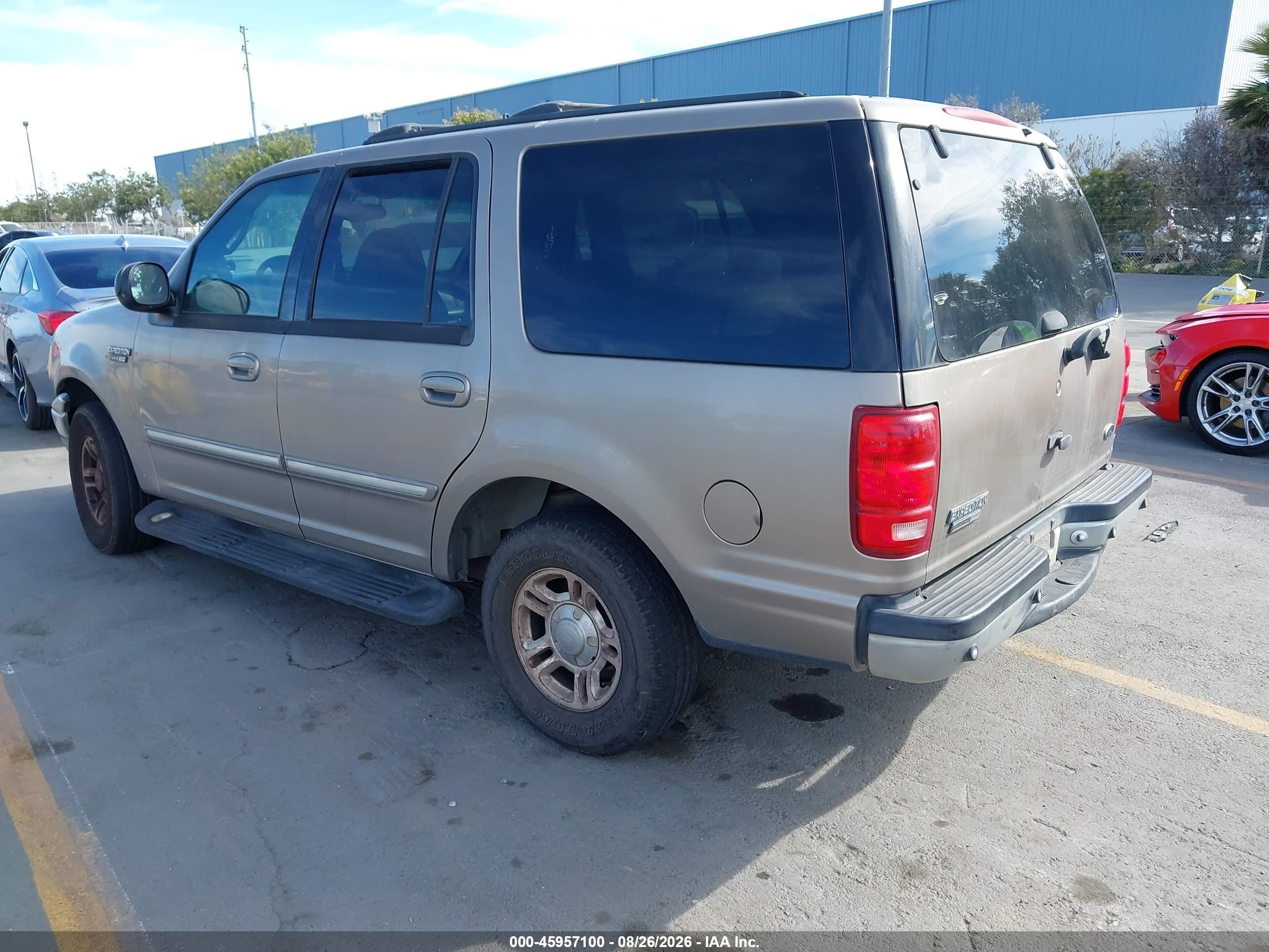 2001 Ford Expedition Xlt Silver vin: 1FMEU15W61LB23228