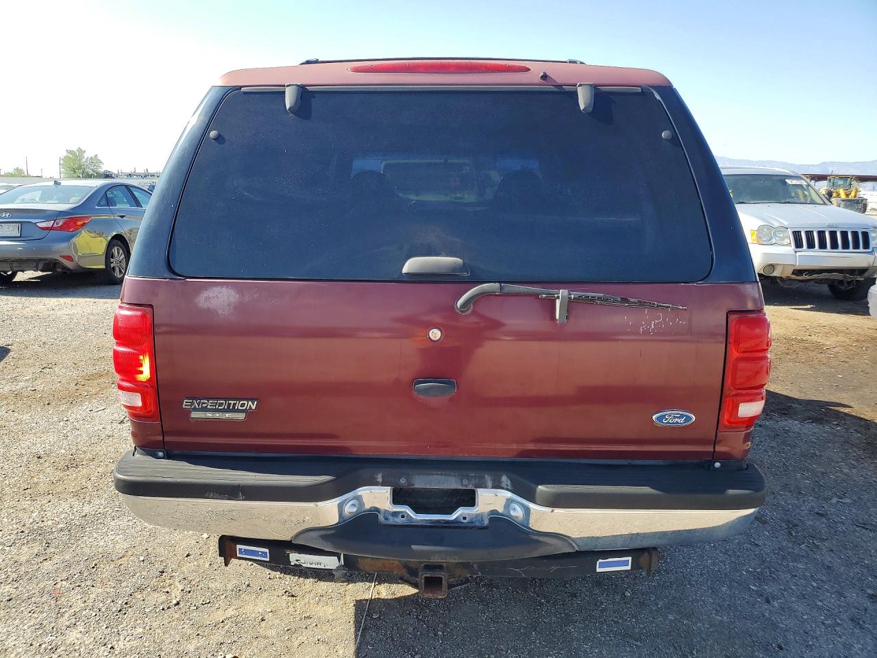 1997 Ford Expedition Burgundy vin: 1FMEU1760VLB69625