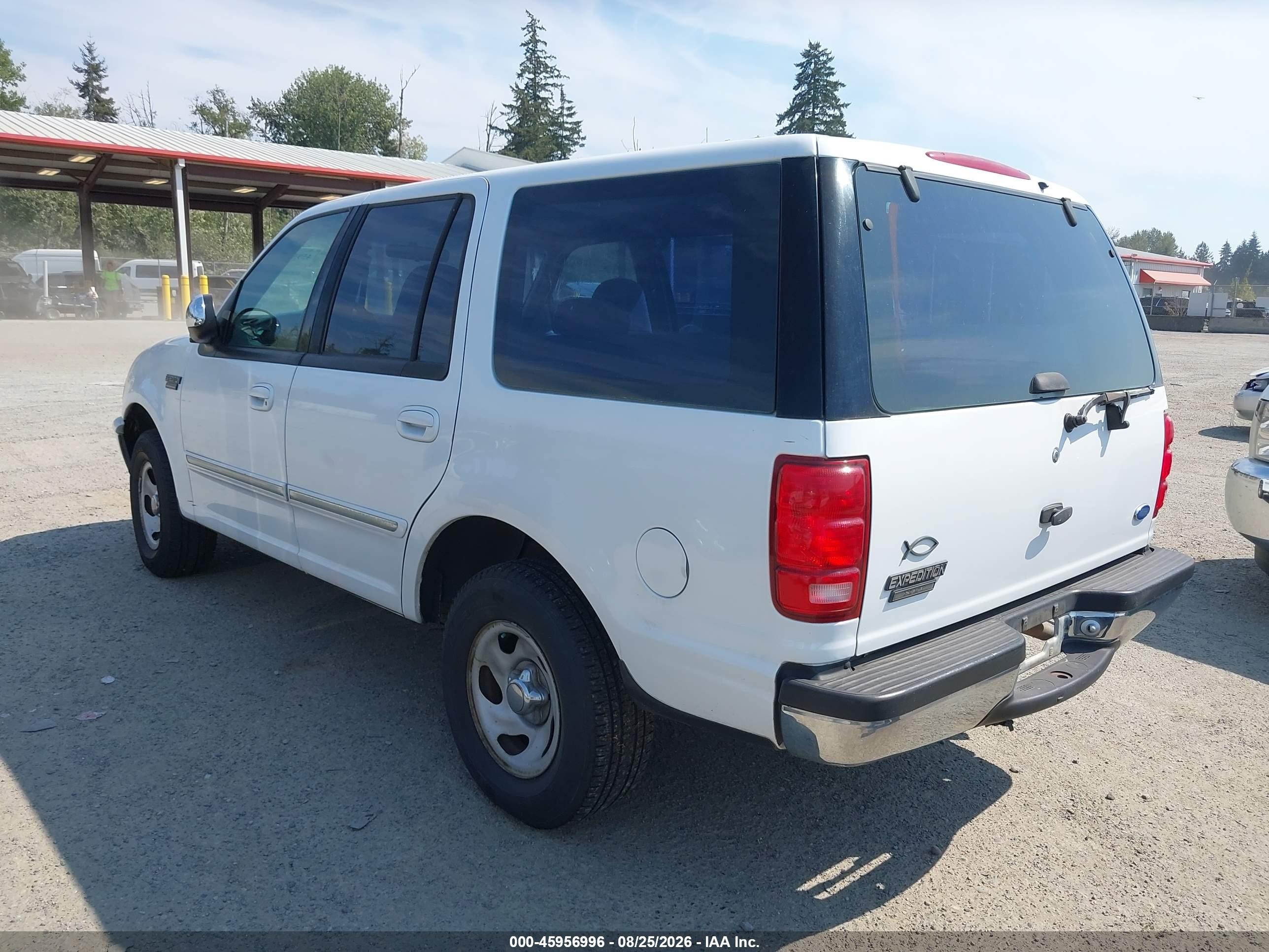 1997 Ford Expedition Eddie Bauer/xlt White vin: 1FMEU1760VLB90068