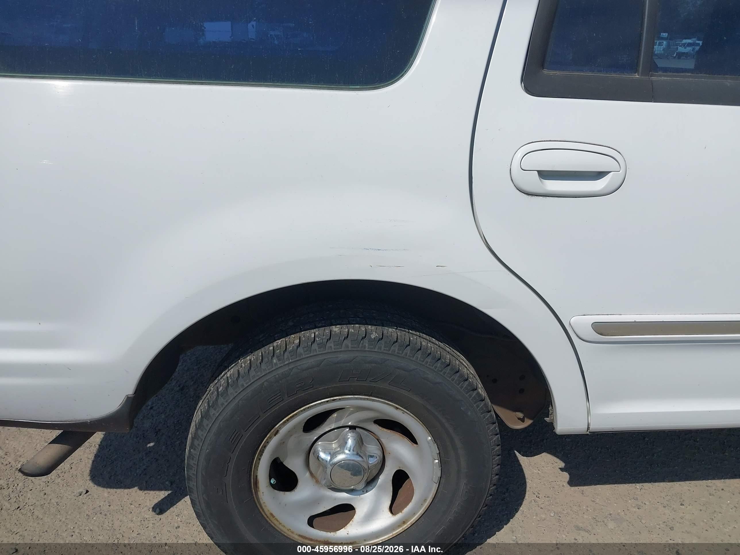 1997 Ford Expedition Eddie Bauer/xlt White vin: 1FMEU1760VLB90068
