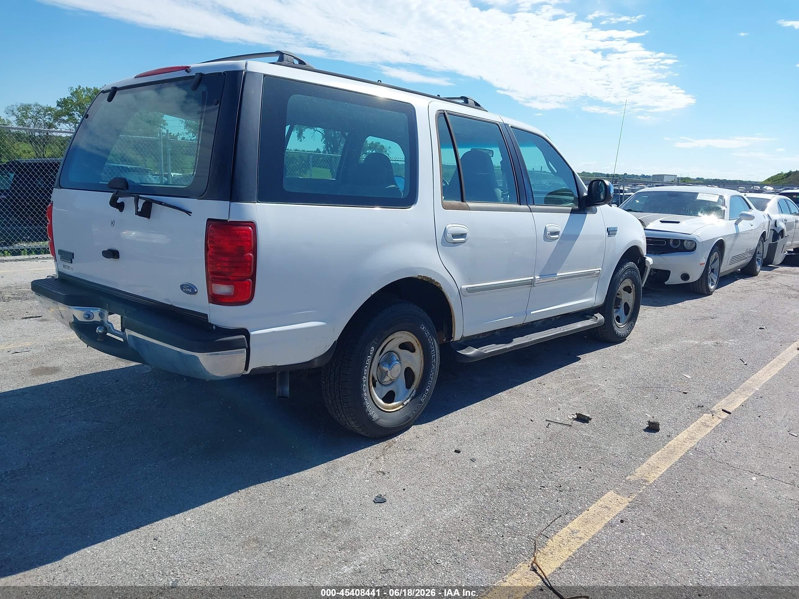 1997 Ford Expedition Eddie Bauer/xlt White vin: 1FMEU1765VLC28944