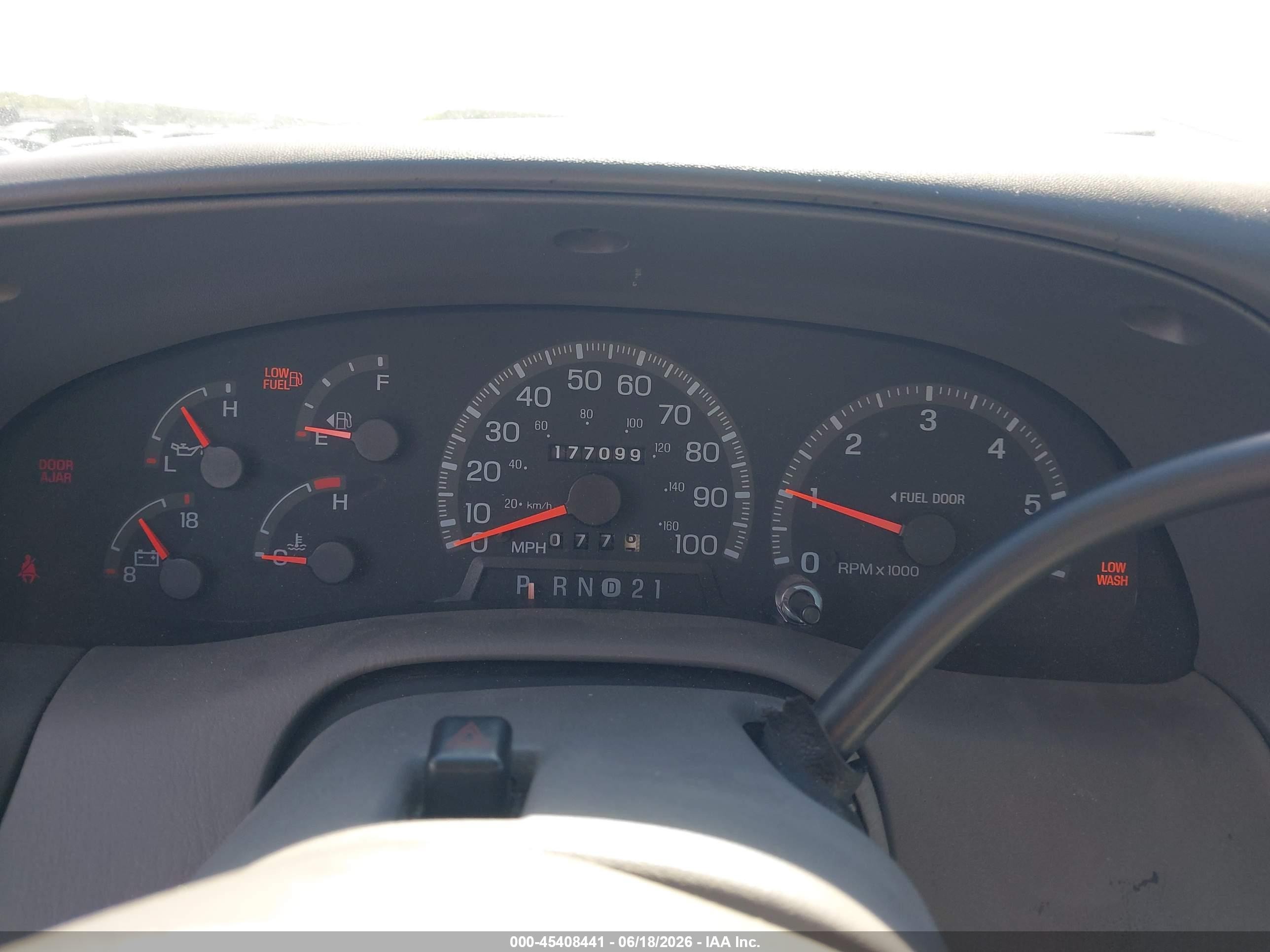1997 Ford Expedition Eddie Bauer/xlt White vin: 1FMEU1765VLC28944