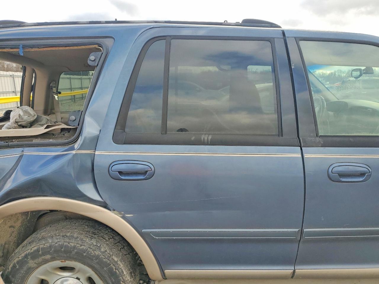 2001 Ford Expedition Eddie Bauer Blue vin: 1FMEU17L11LA32385
