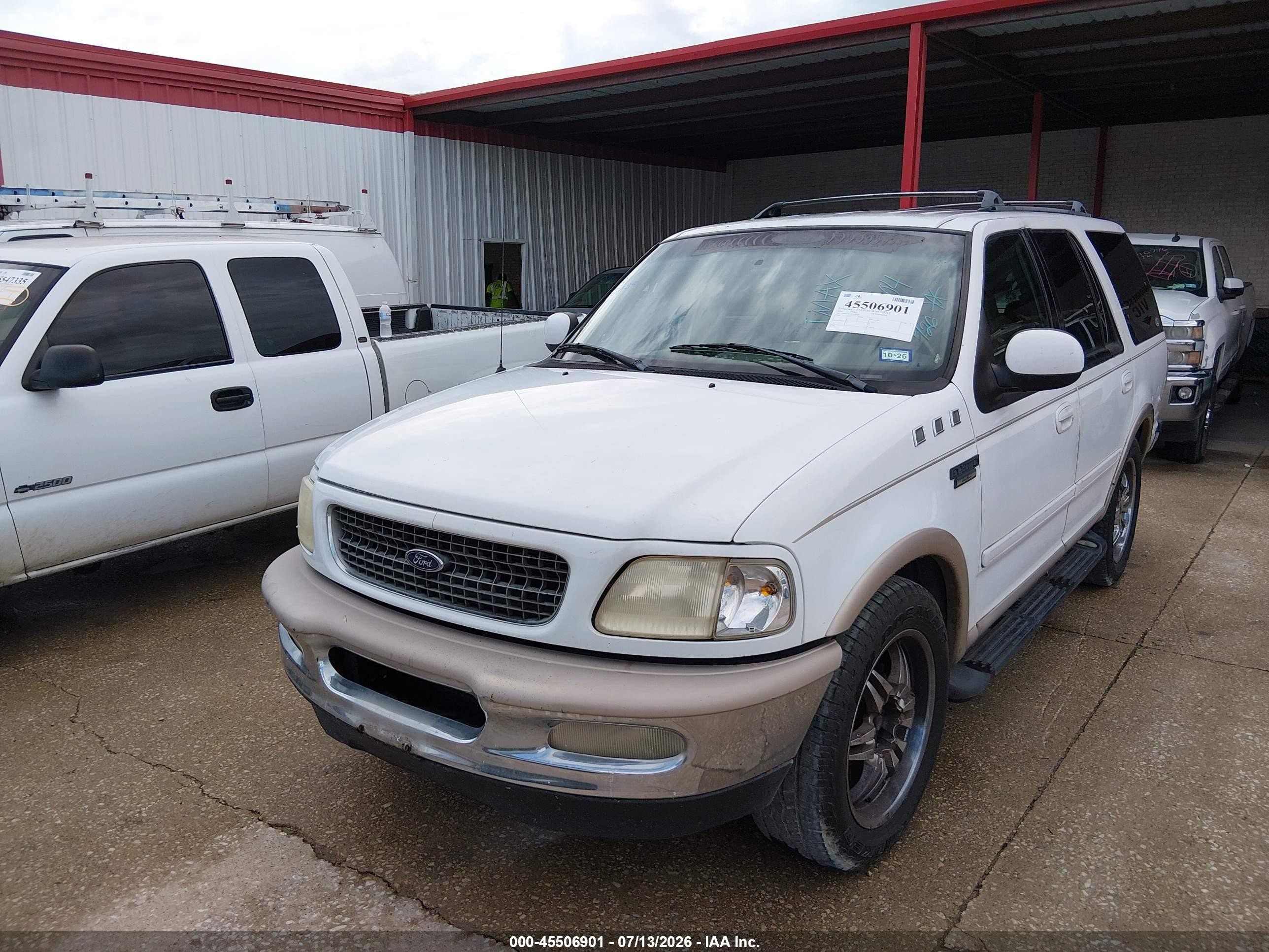 1998 Ford Expedition Eddie Bauer/xlt White vin: 1FMEU17L1WLA01404