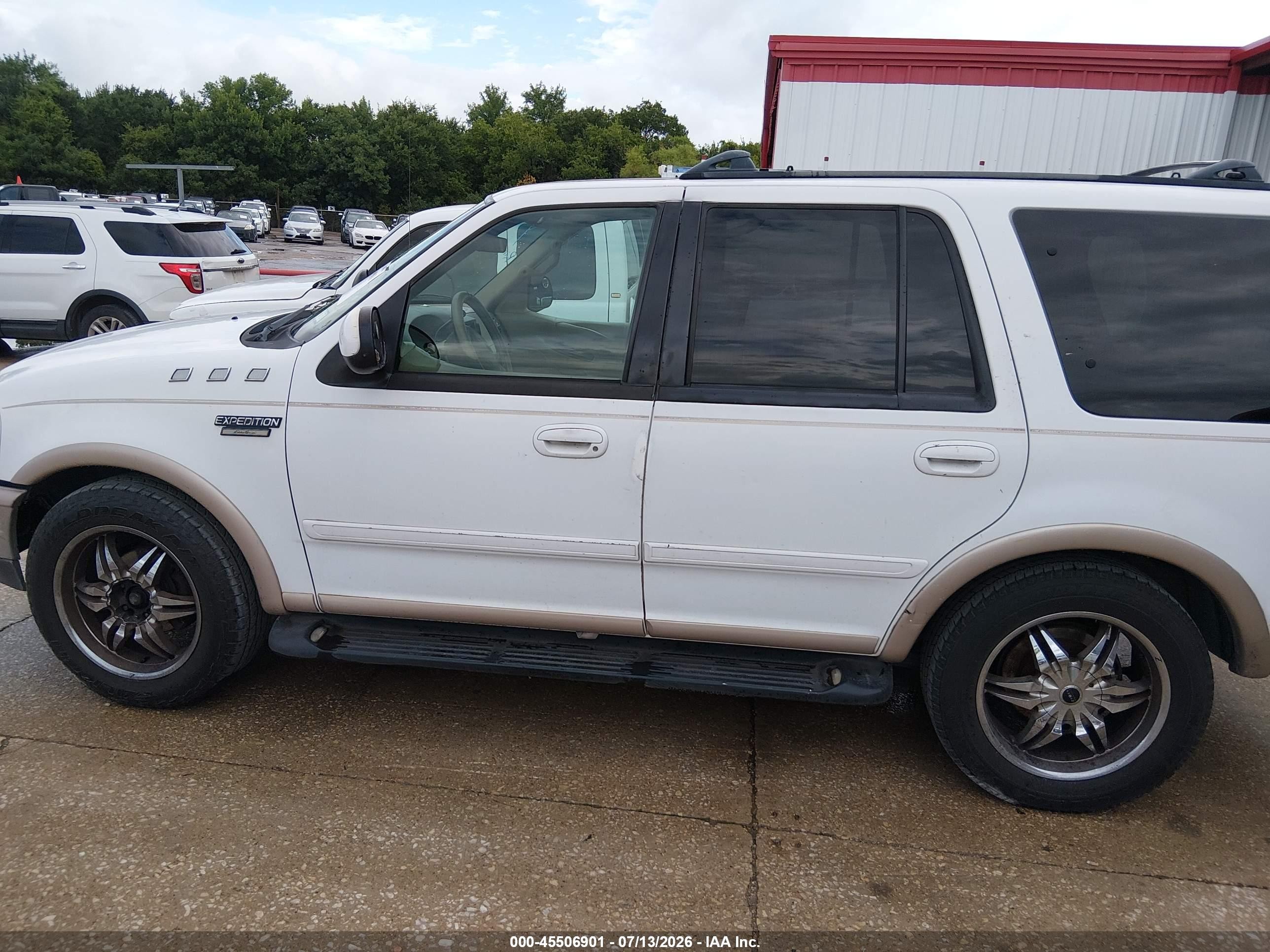 1998 Ford Expedition Eddie Bauer/xlt White vin: 1FMEU17L1WLA01404