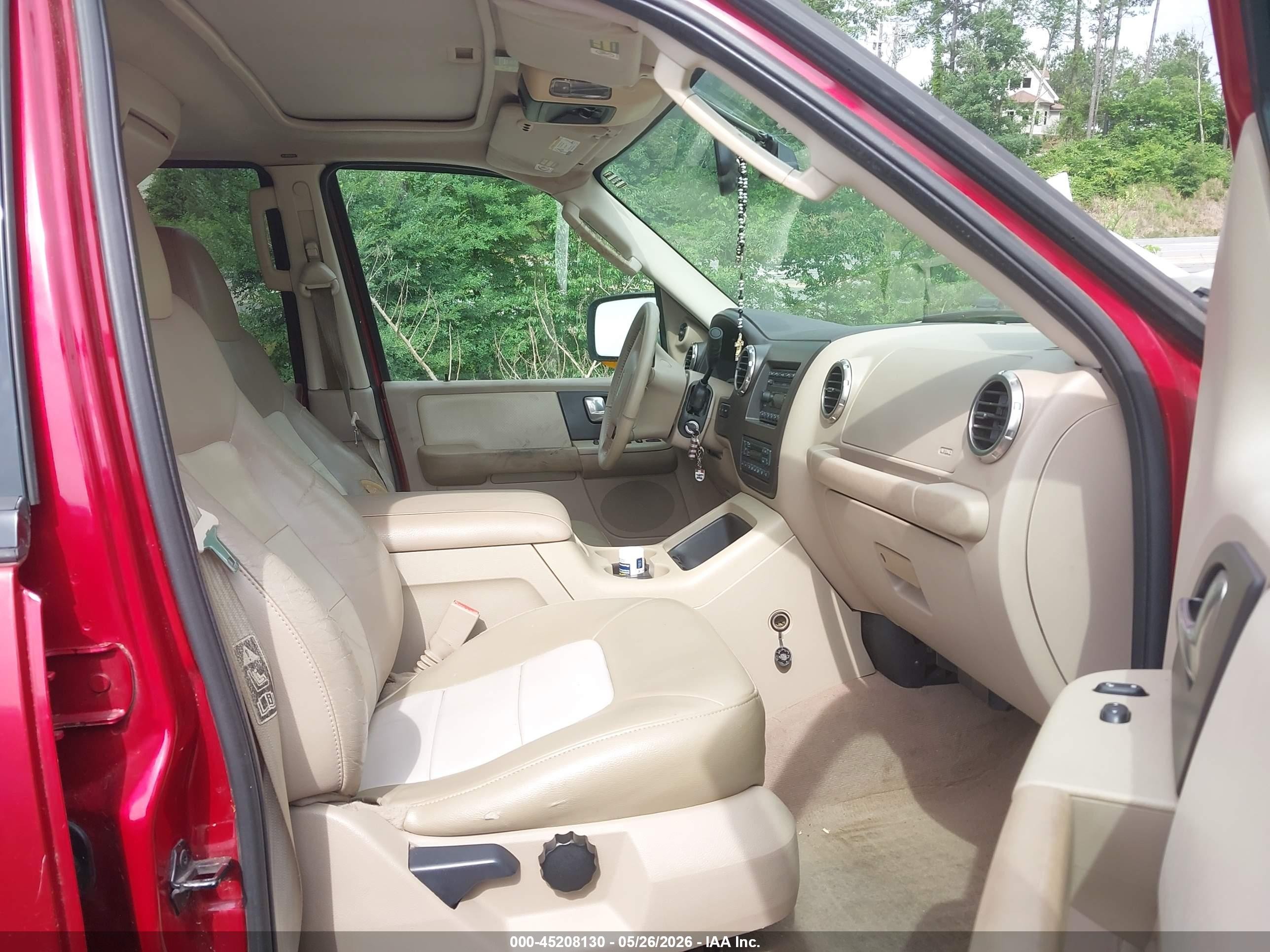 2004 Ford Expedition Eddie Bauer Красный vin: 1FMEU17W54LA77649