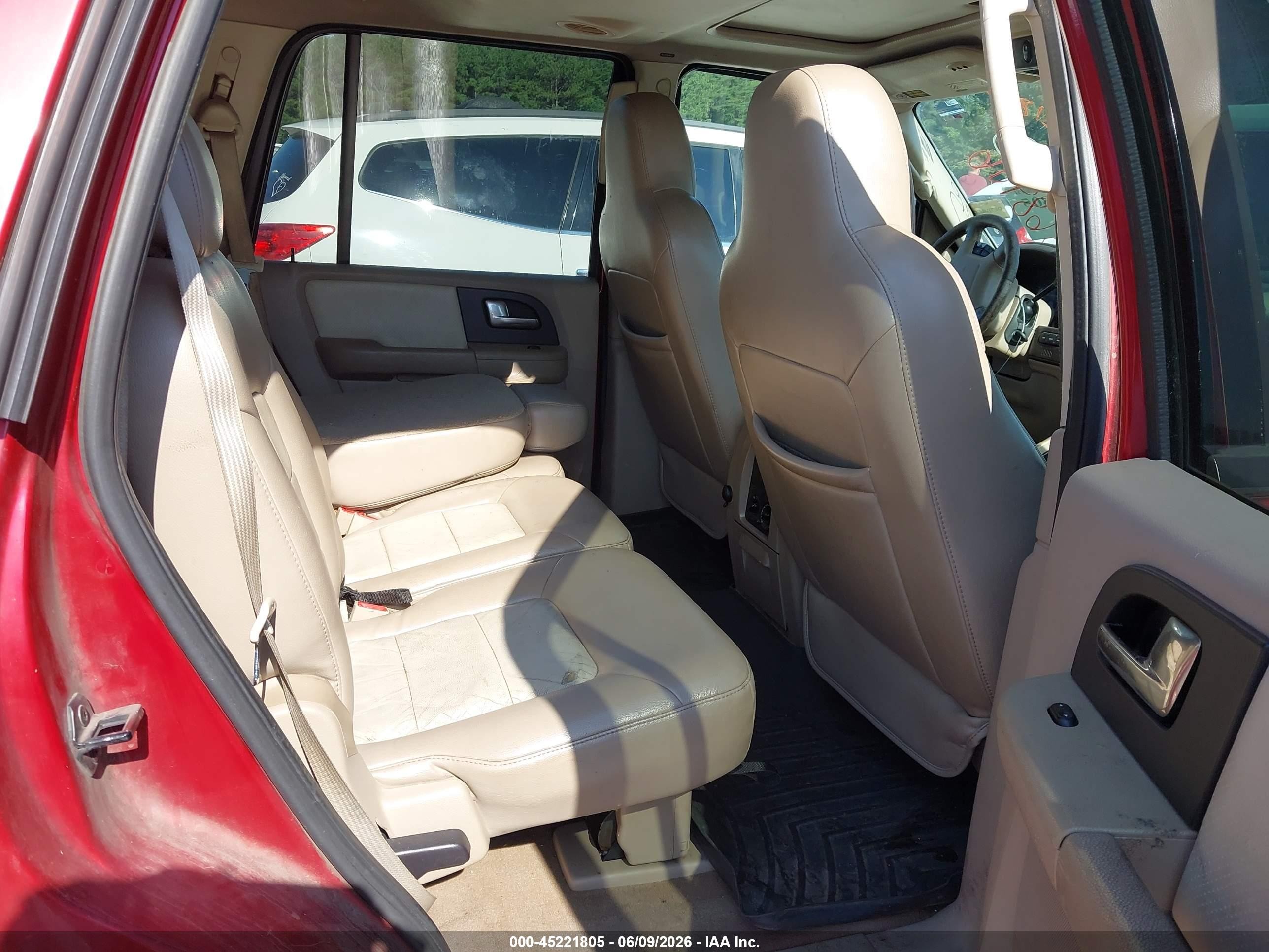 2004 Ford Expedition Eddie Bauer Red vin: 1FMEU17W54LB68906