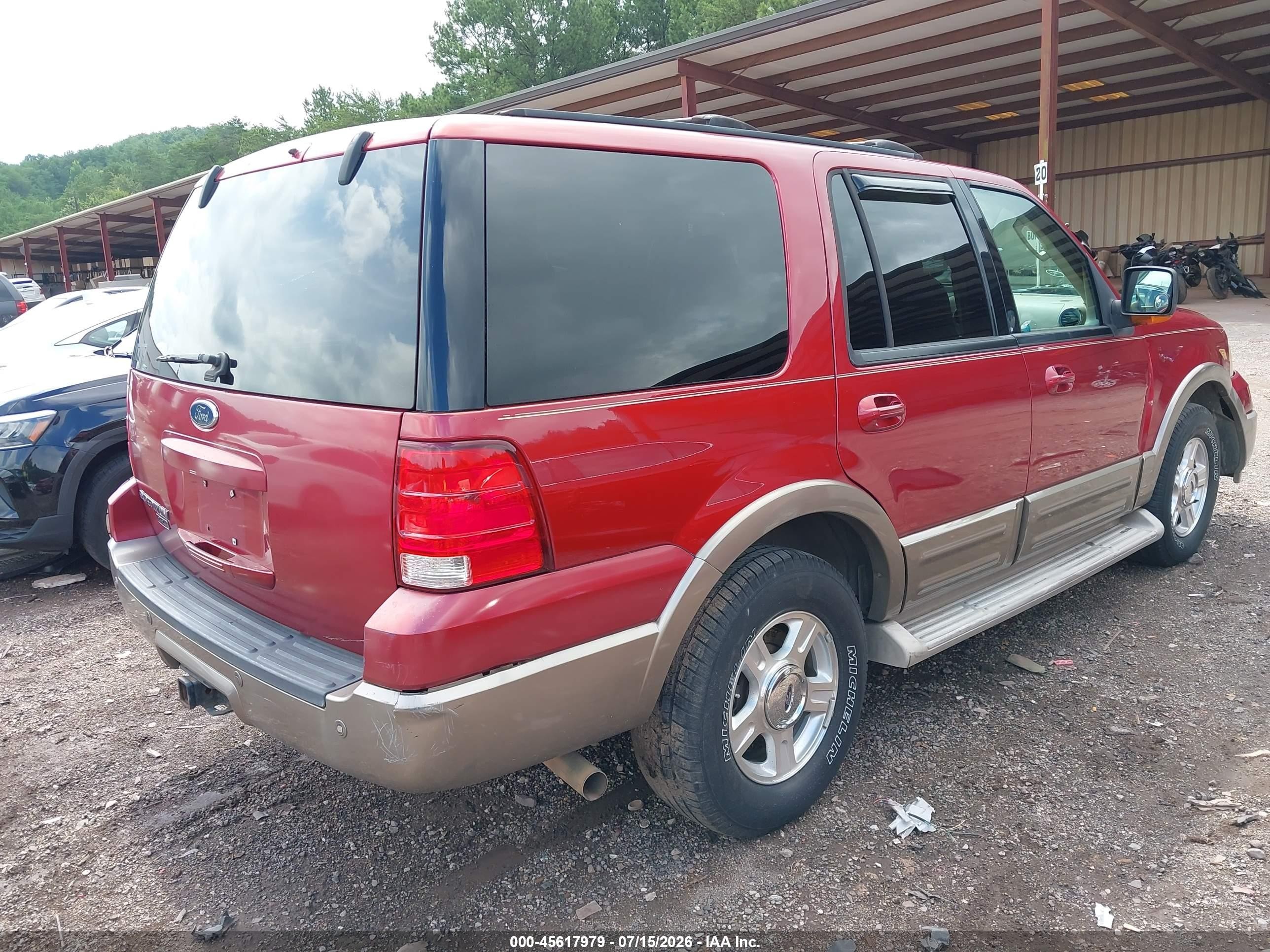 2004 Ford Expedition Eddie Bauer Красный vin: 1FMEU17W84LA82456