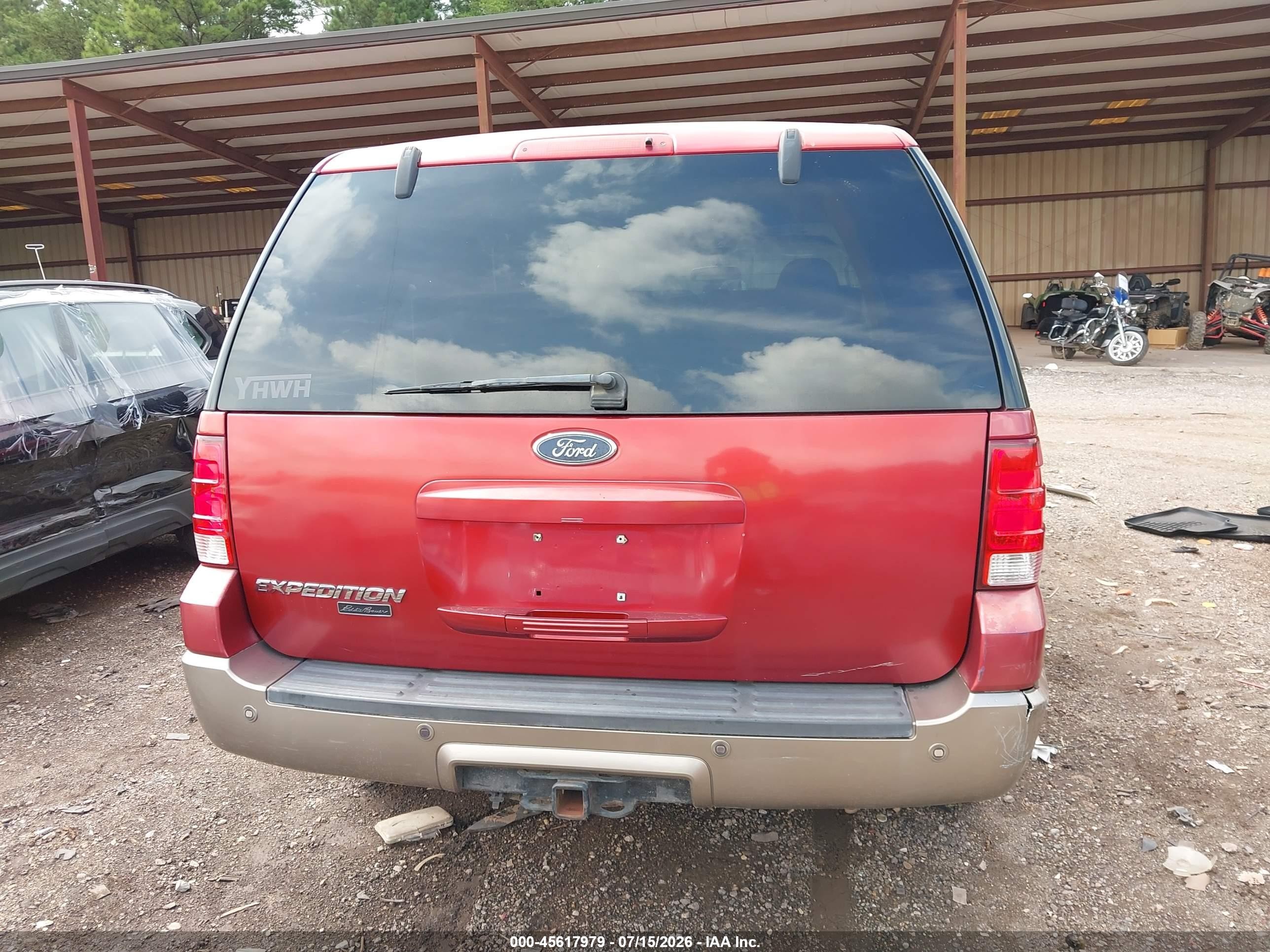 2004 Ford Expedition Eddie Bauer Красный vin: 1FMEU17W84LA82456