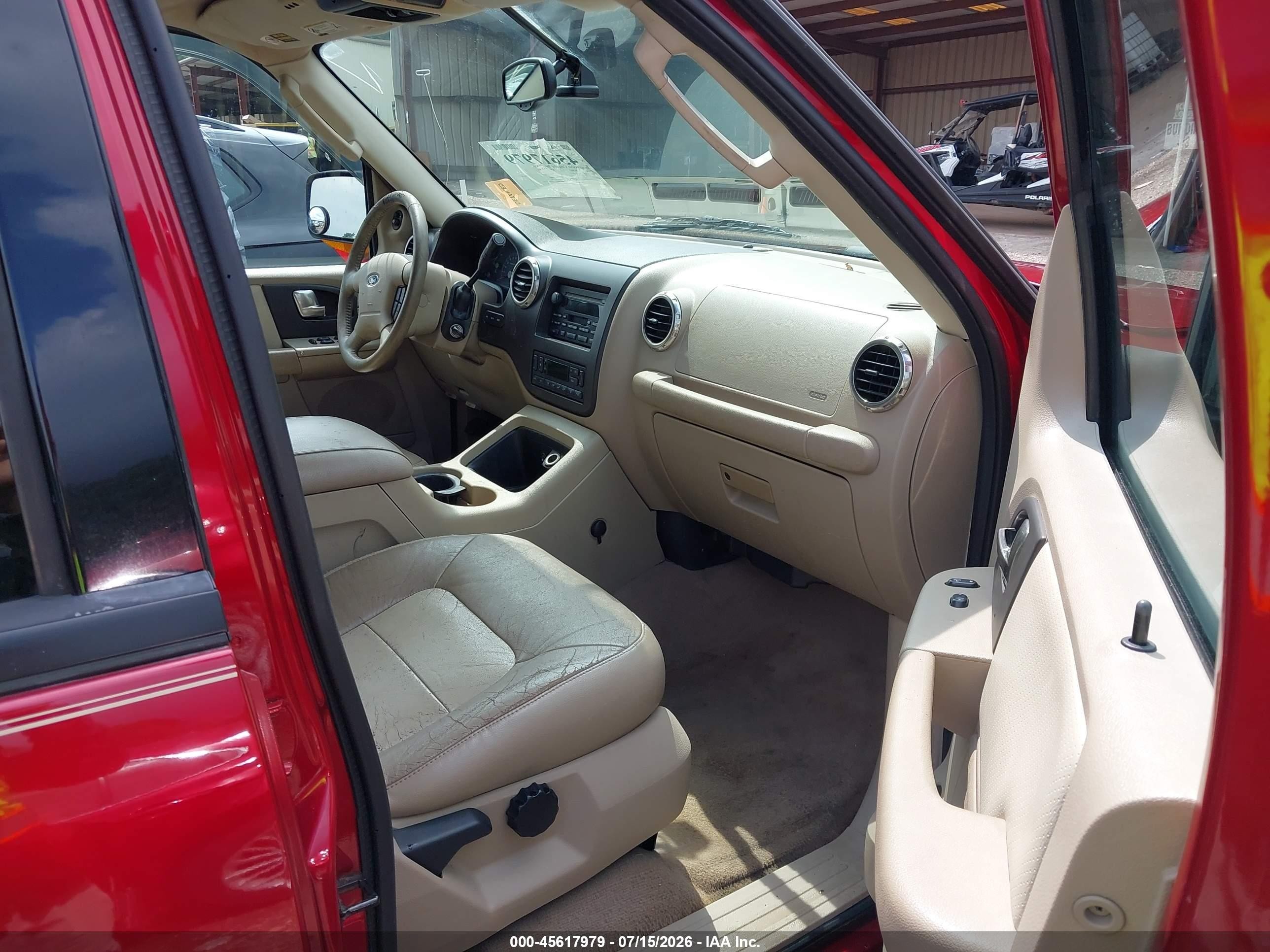 2004 Ford Expedition Eddie Bauer Красный vin: 1FMEU17W84LA82456