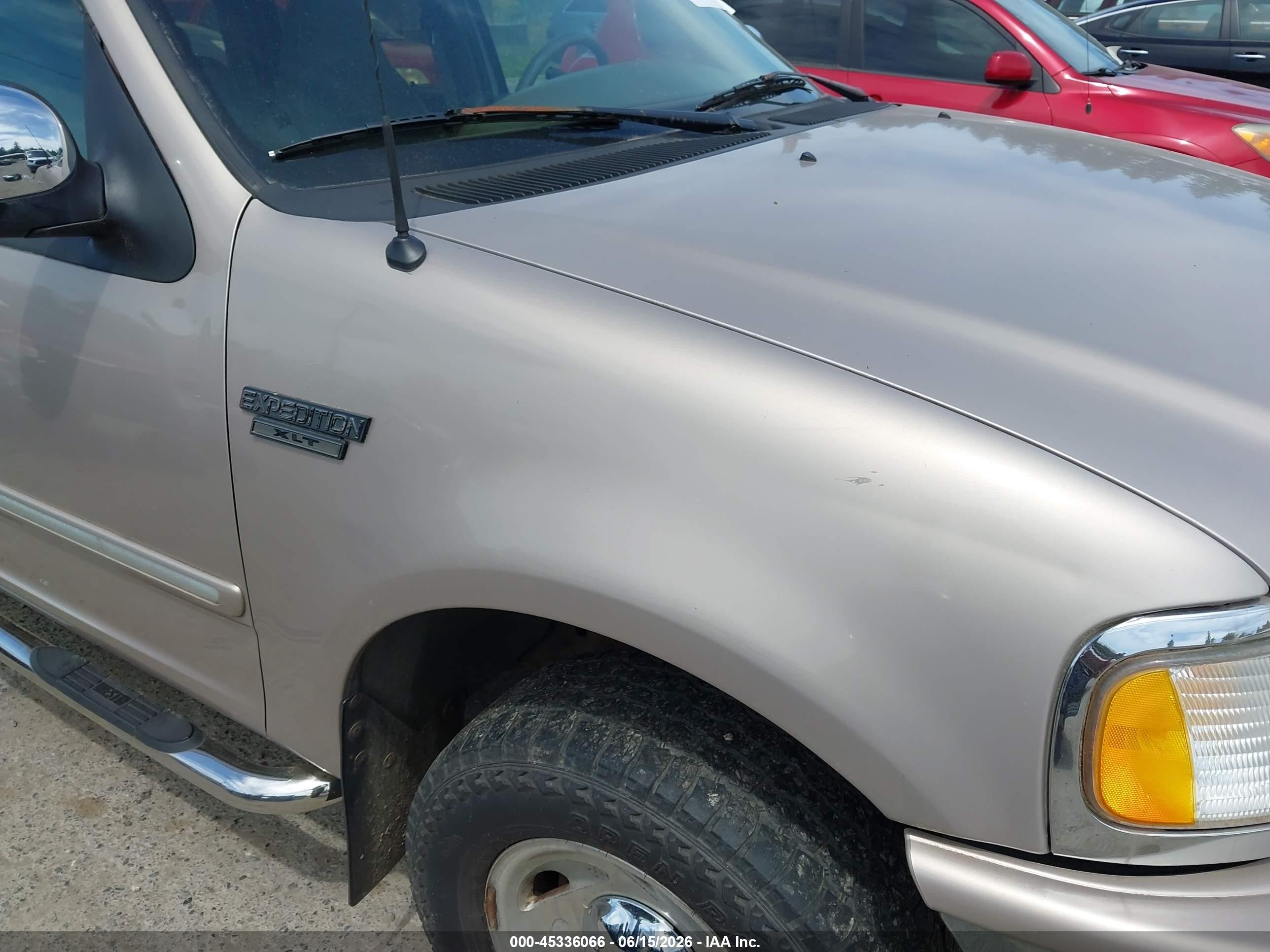 1997 Ford Expedition Eddie Bauer/xlt Beige vin: 1FMEU18WXVLA66548