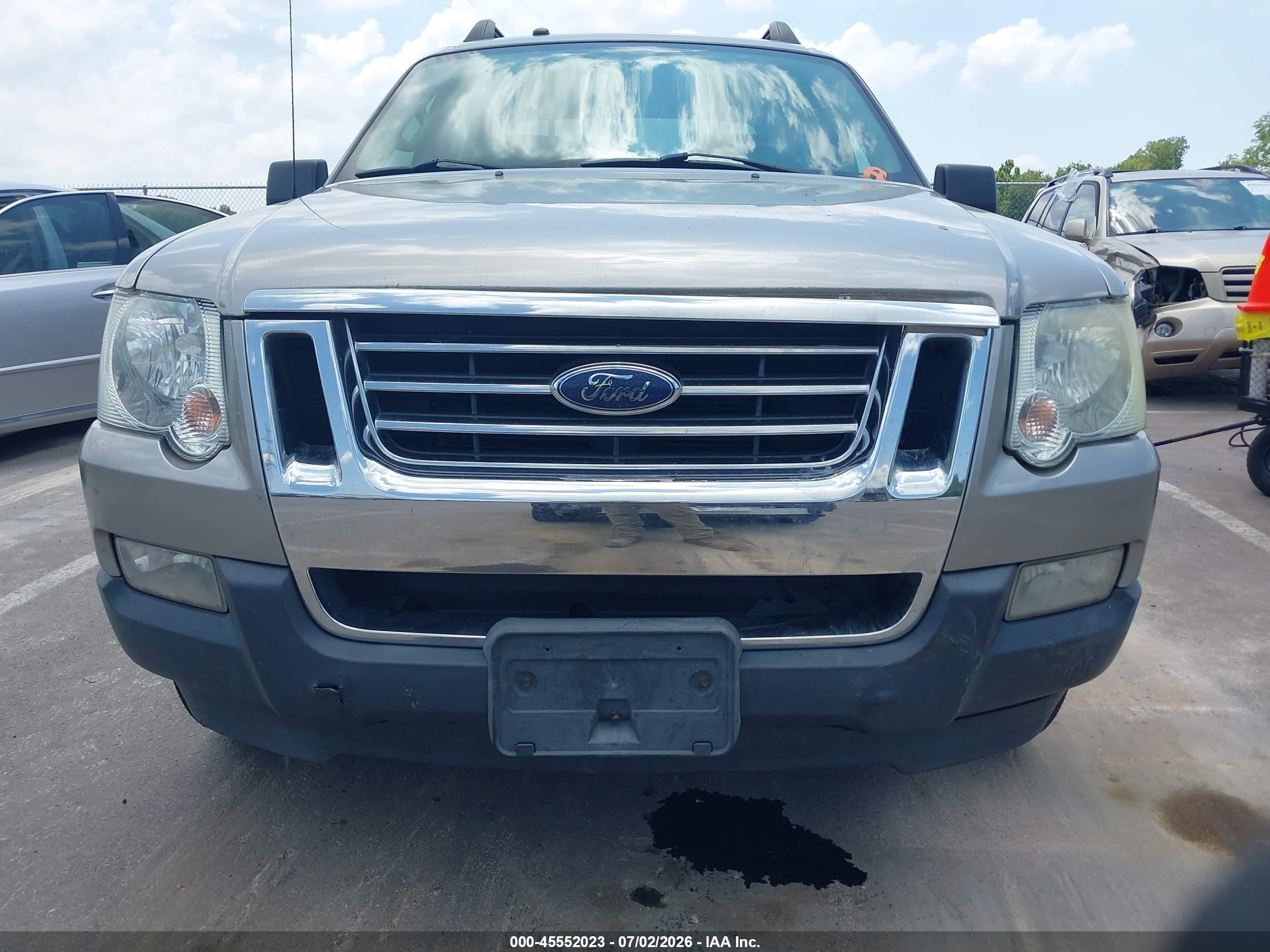 2008 Ford Explorer Sport Trac Xlt Tan vin: 1FMEU31E88UB26807