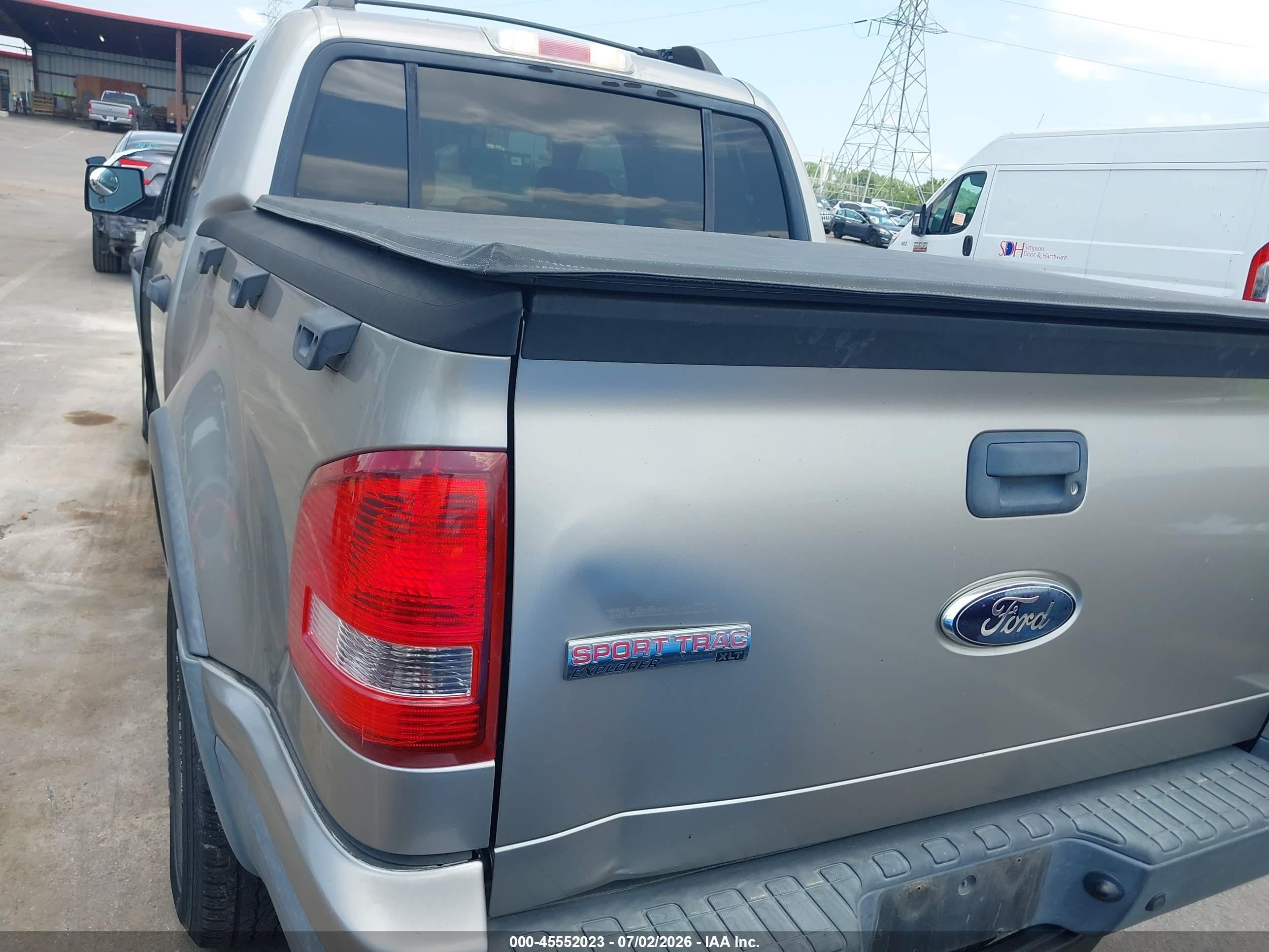 2008 Ford Explorer Sport Trac Xlt Tan vin: 1FMEU31E88UB26807