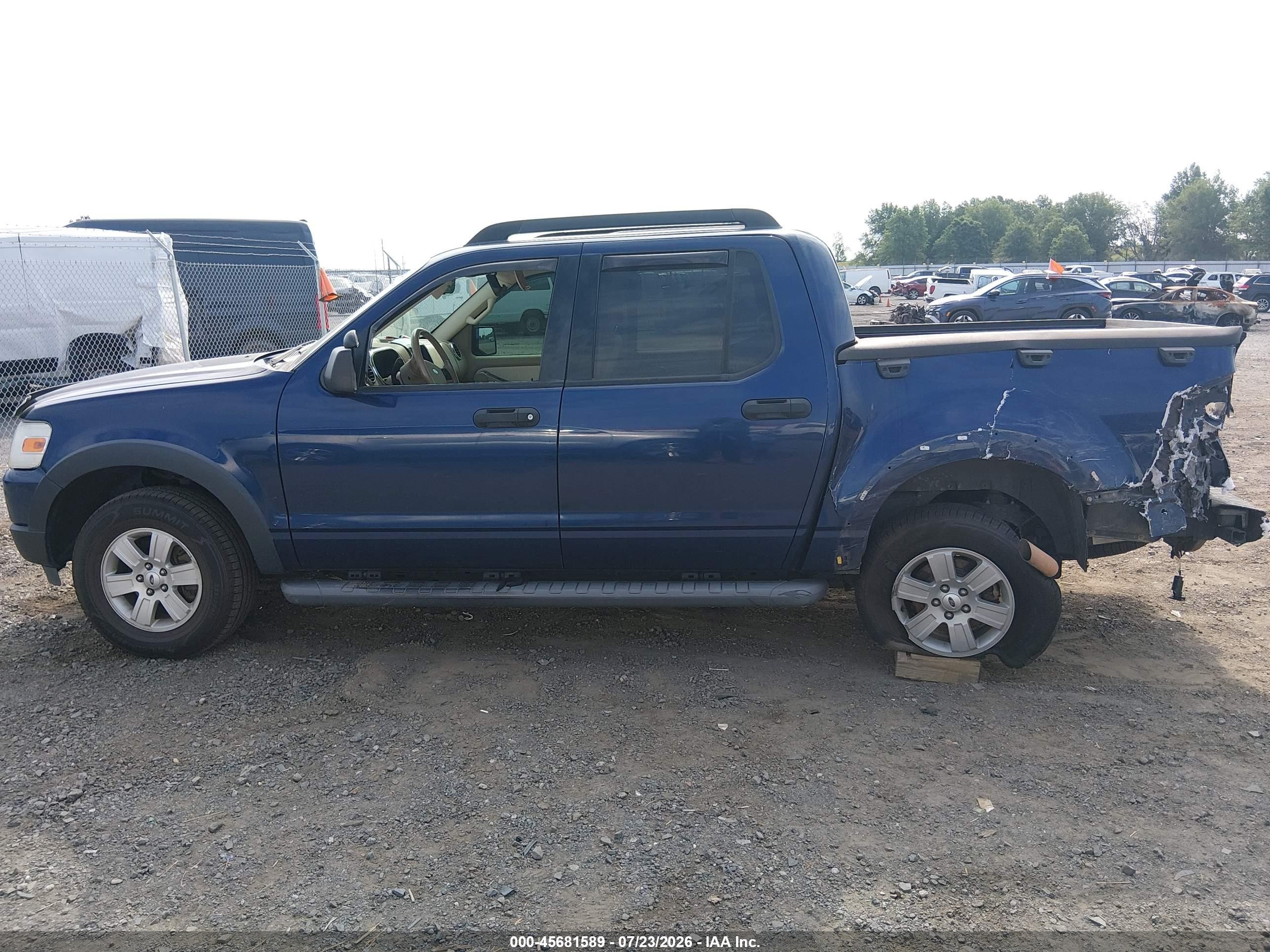 2008 Ford Explorer Sport Trac Xlt Blue vin: 1FMEU31EX8UB26100