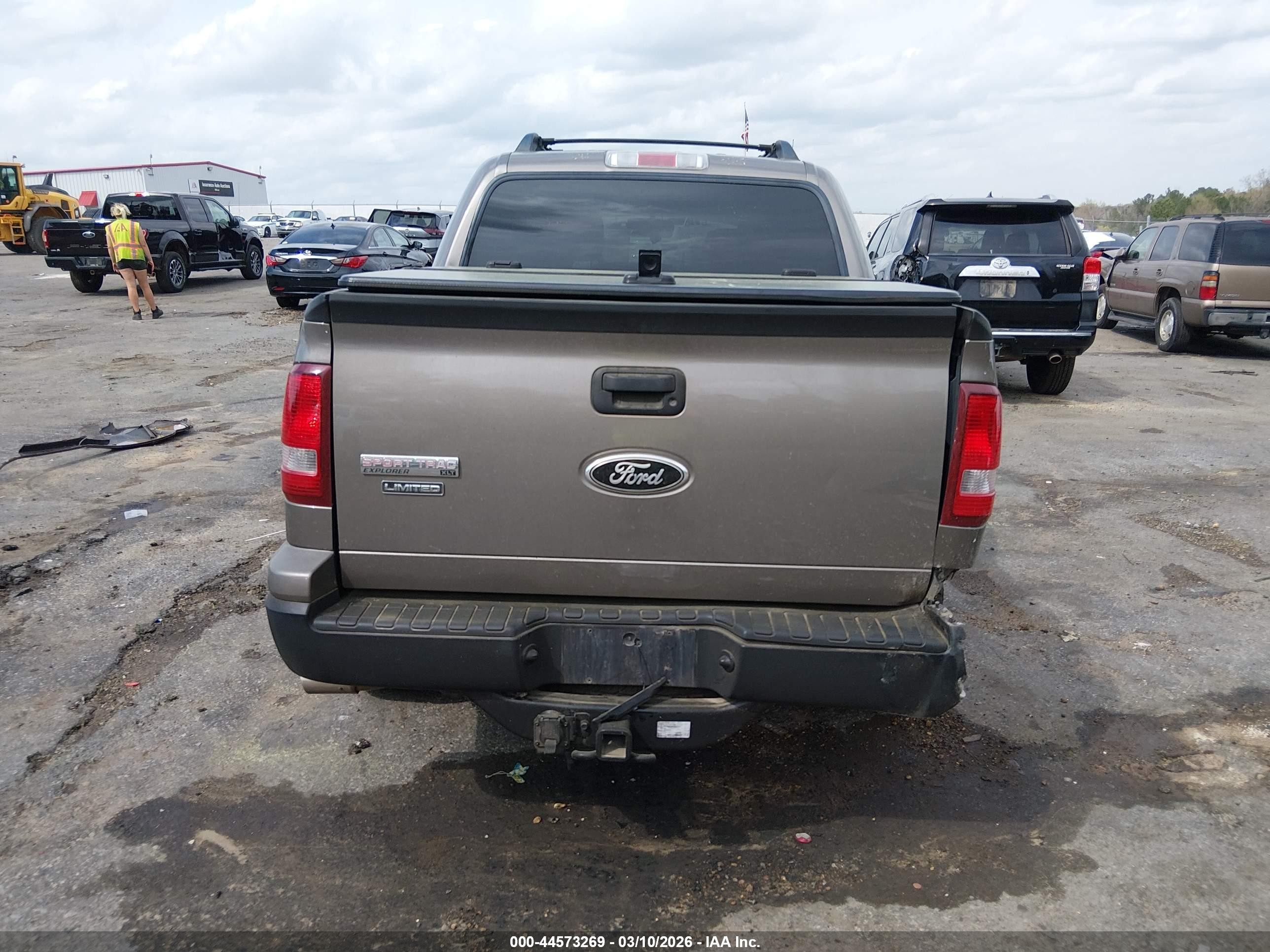 2007 Ford Explorer Sport Trac Xlt Tan vin: 1FMEU31K67UA12504