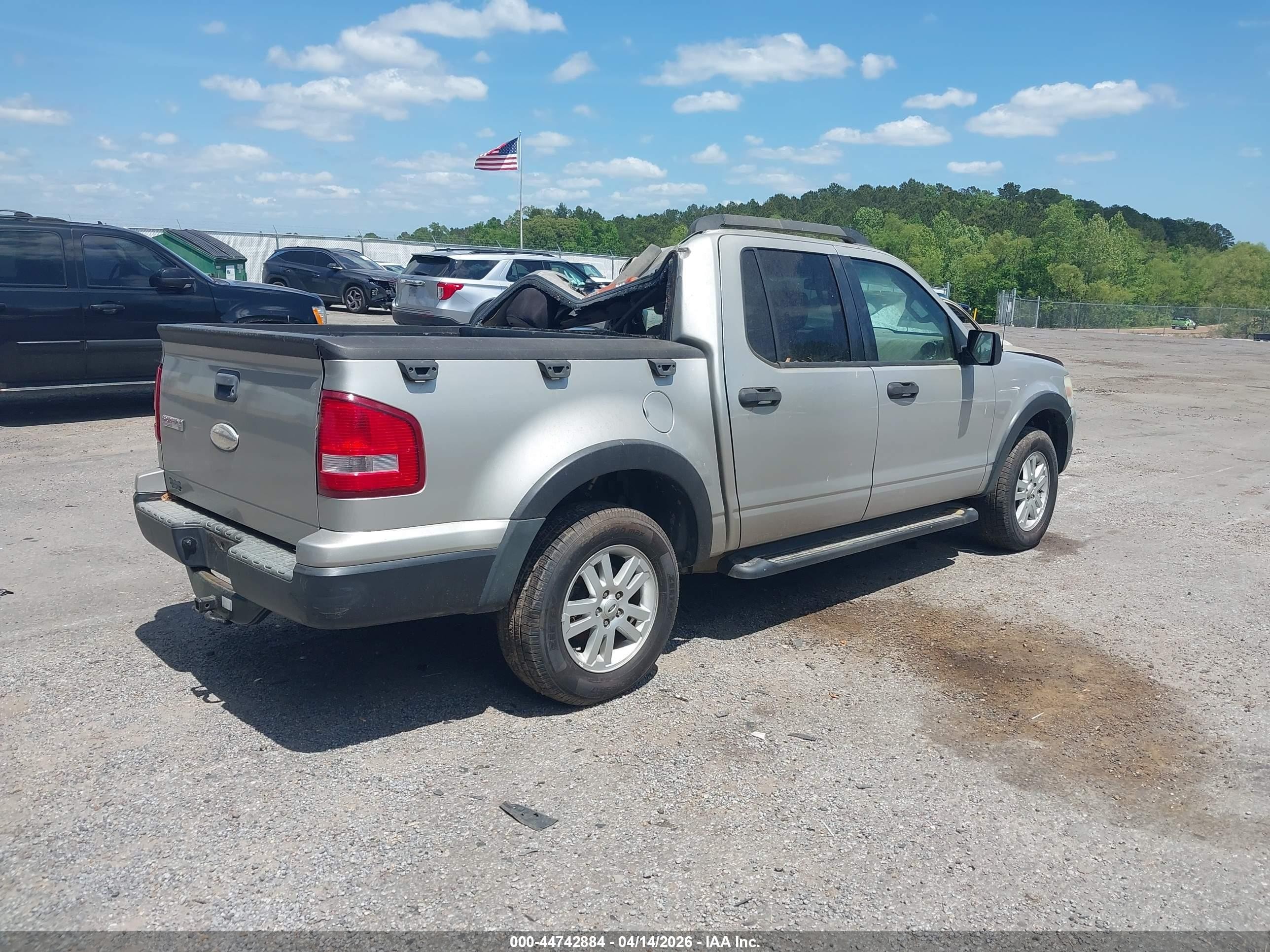 2007 Ford Explorer Sport Trac Xlt Tan vin: 1FMEU31K67UB15406