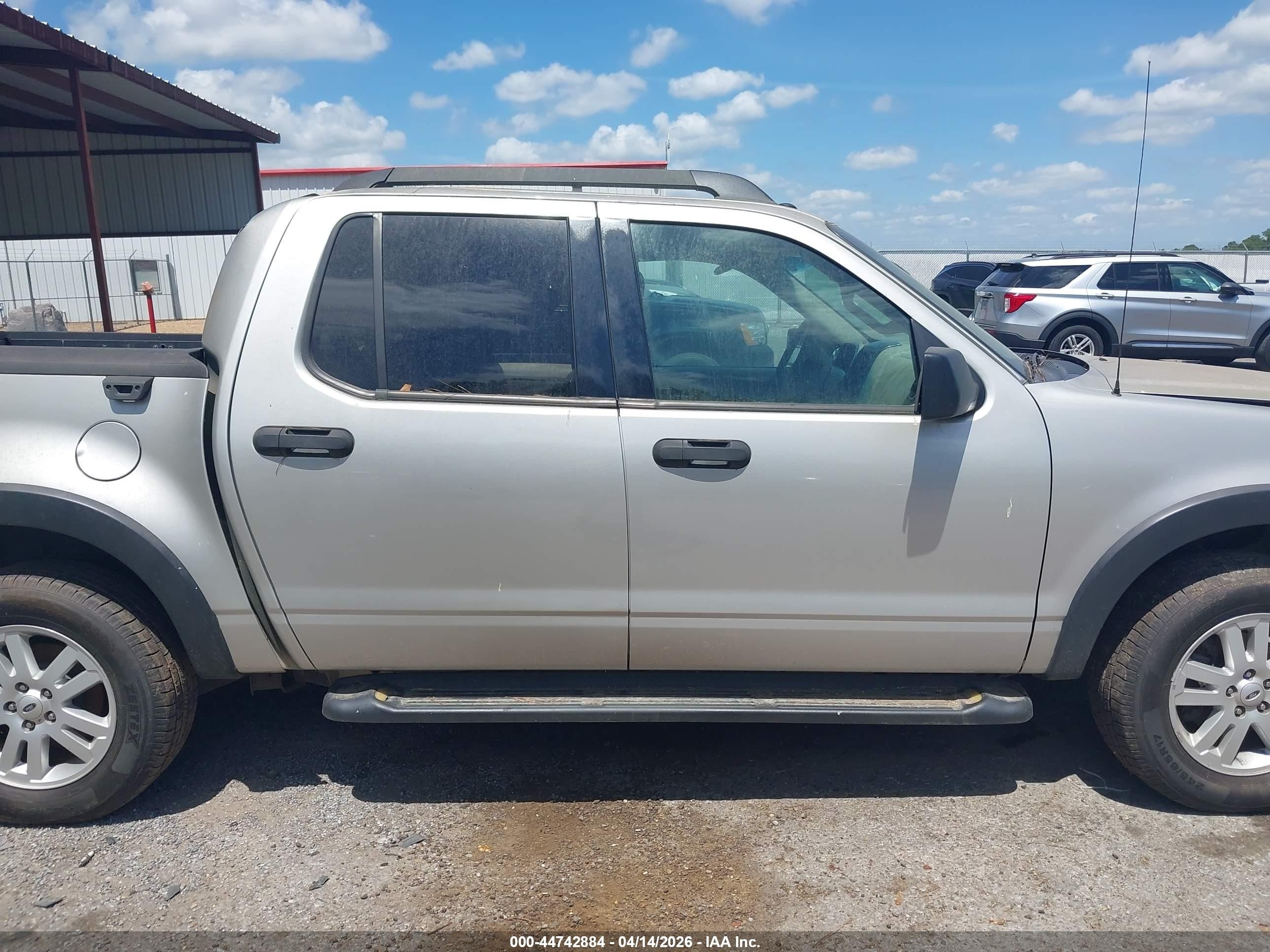 2007 Ford Explorer Sport Trac Xlt Tan vin: 1FMEU31K67UB15406