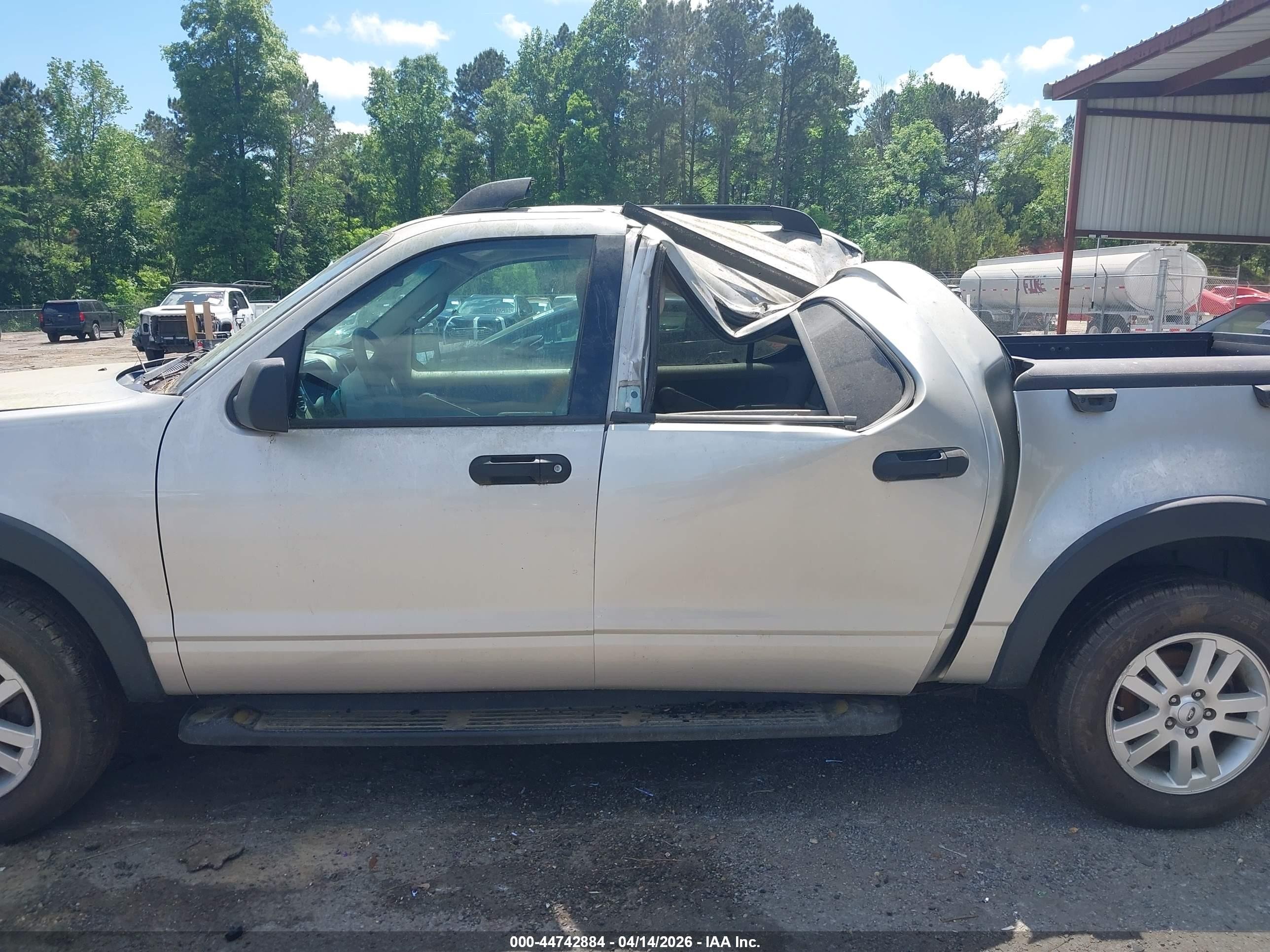 2007 Ford Explorer Sport Trac Xlt Tan vin: 1FMEU31K67UB15406