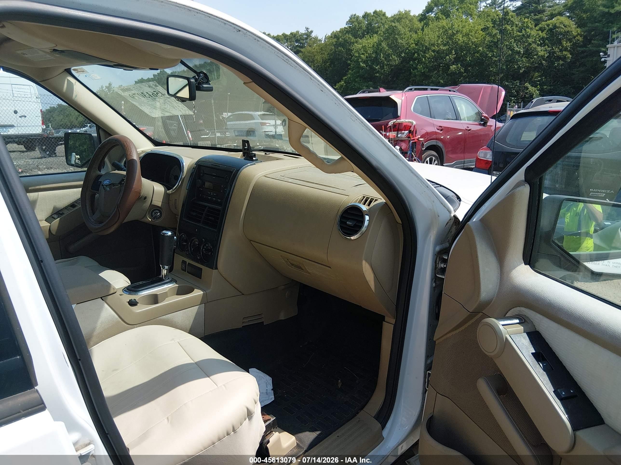 2007 Ford Explorer Sport Trac Xlt Белый vin: 1FMEU31KX7UA46283
