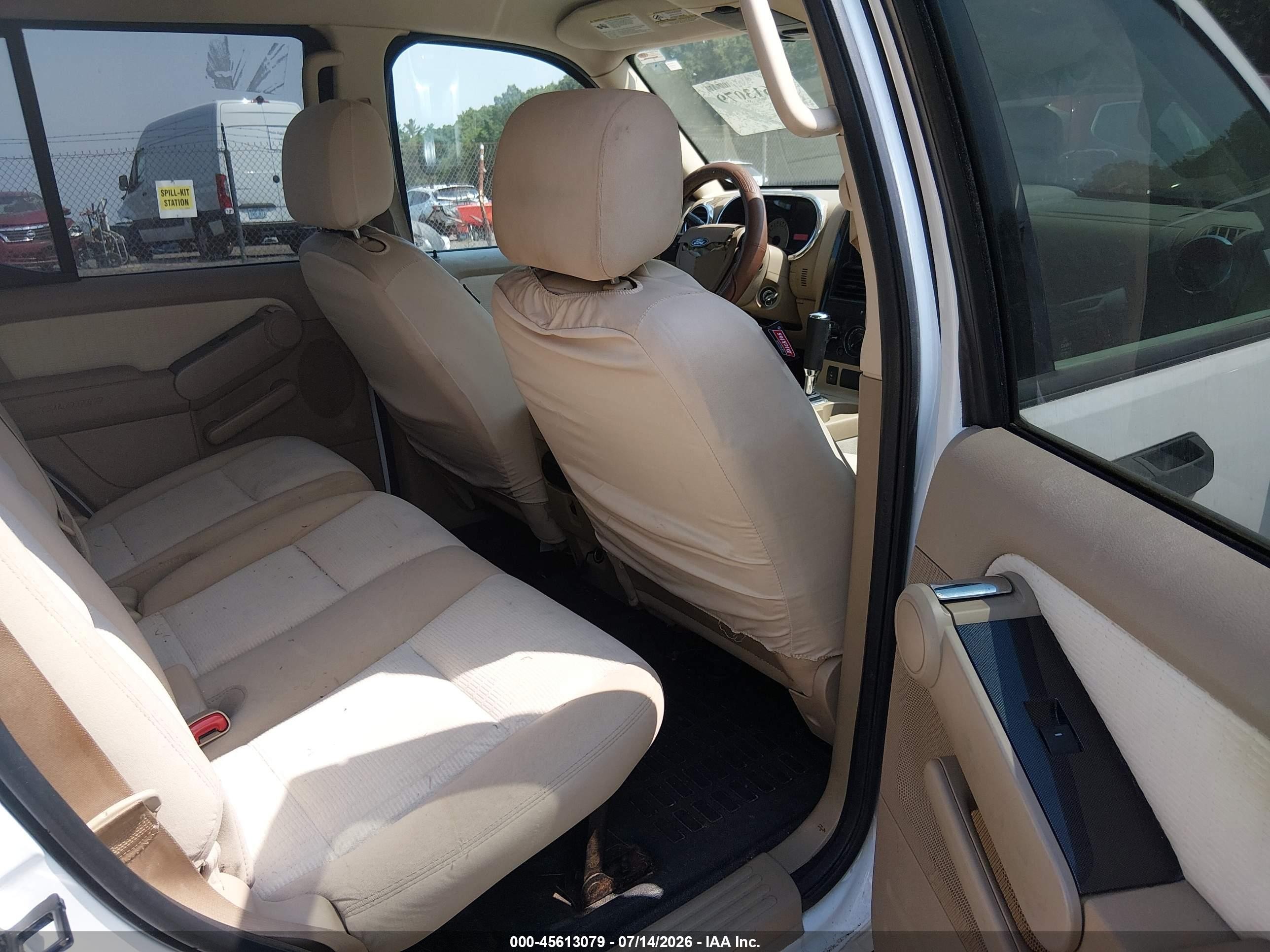 2007 Ford Explorer Sport Trac Xlt Белый vin: 1FMEU31KX7UA46283