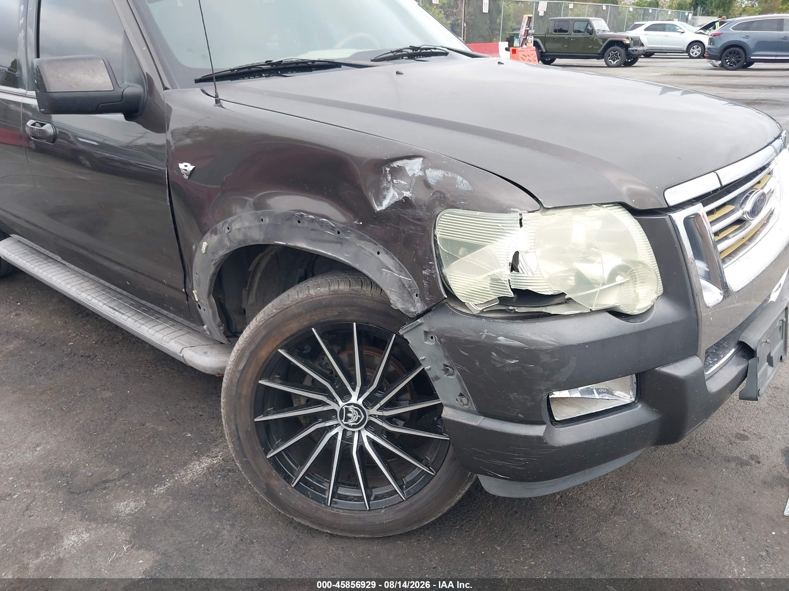2007 Ford Explorer Sport Trac Limited Серый vin: 1FMEU33837UA19654