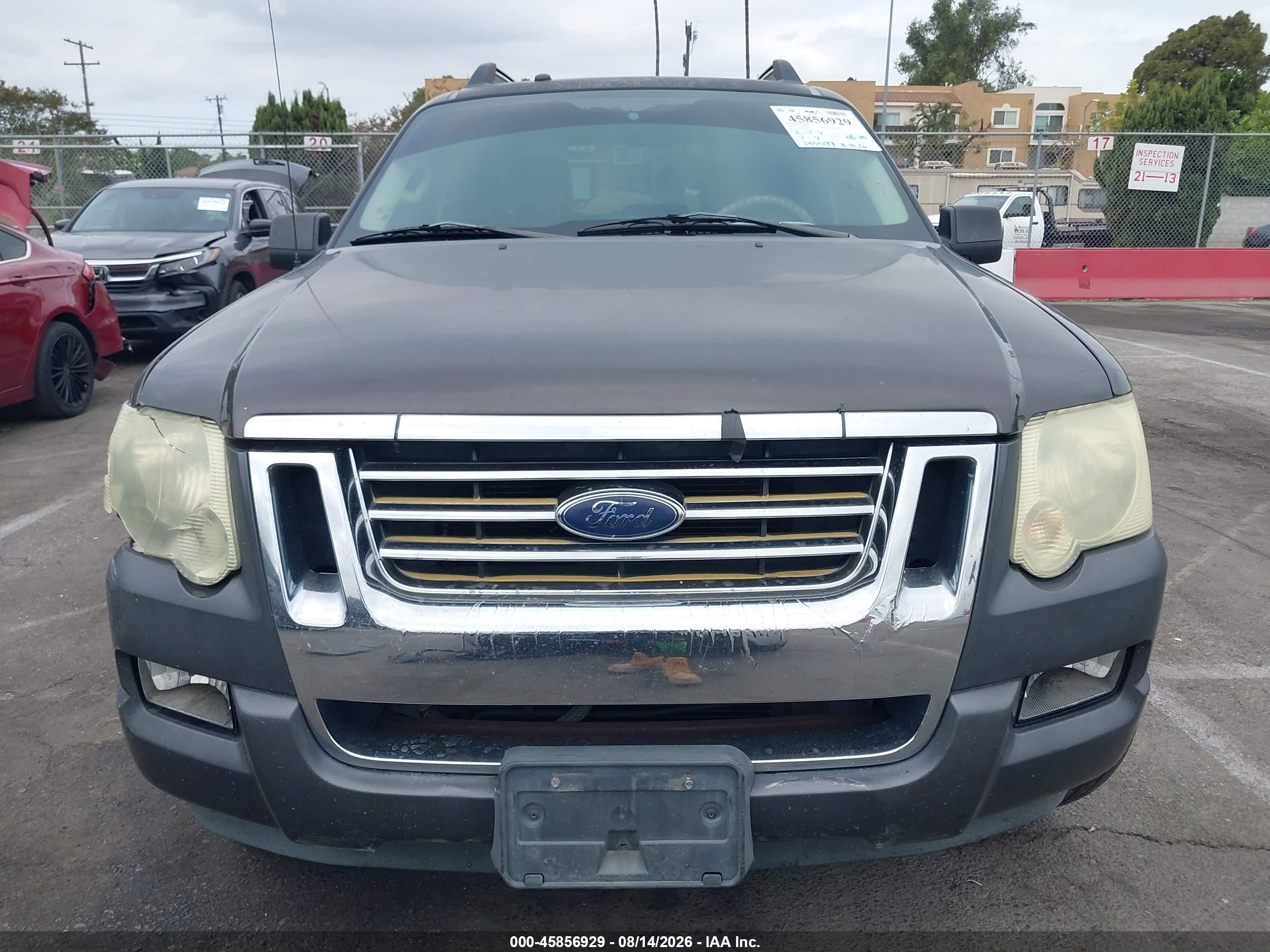 2007 Ford Explorer Sport Trac Limited Серый vin: 1FMEU33837UA19654