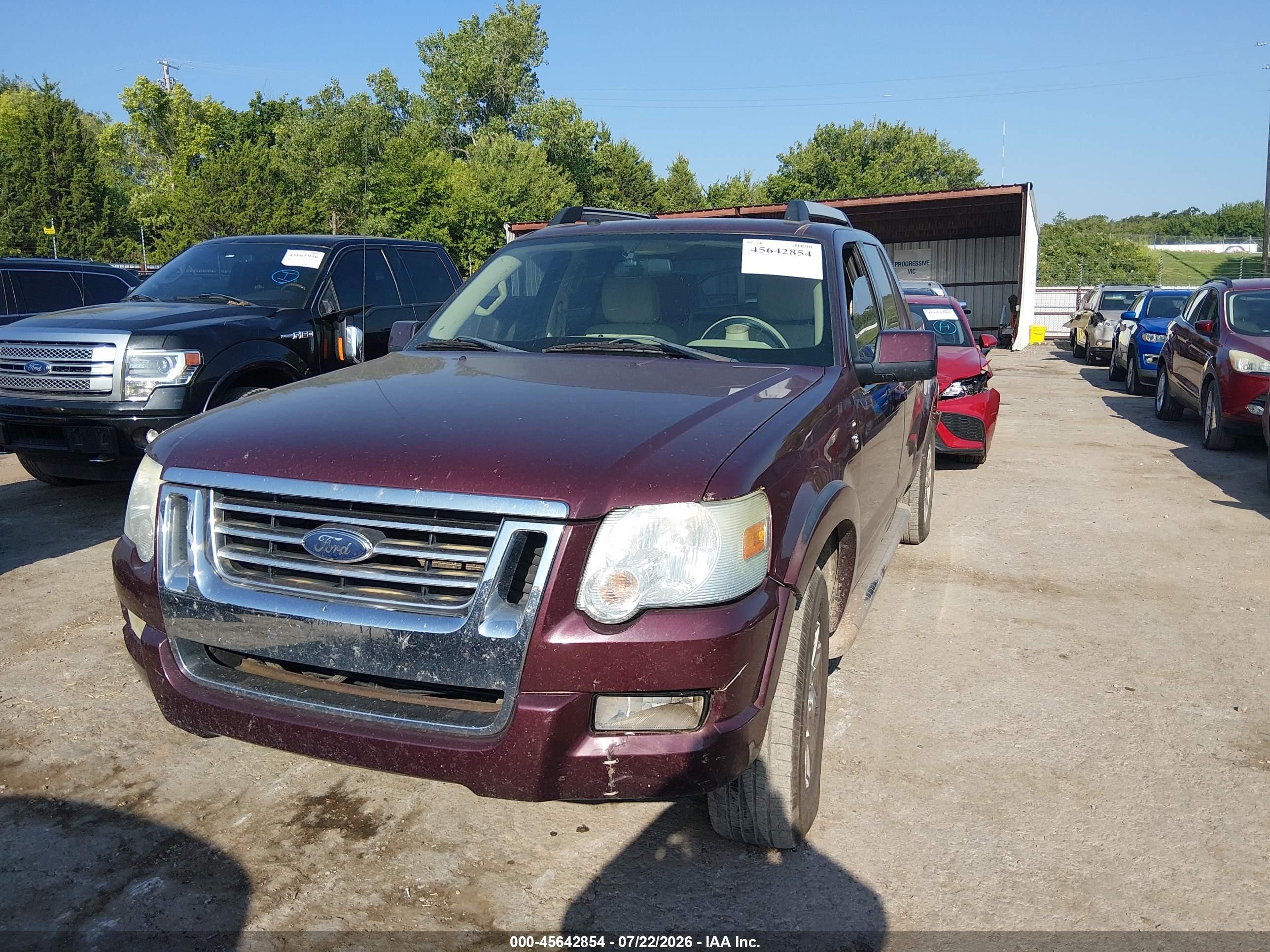 2007 Ford Explorer Sport Trac Limited Maroon vin: 1FMEU33847UA00594