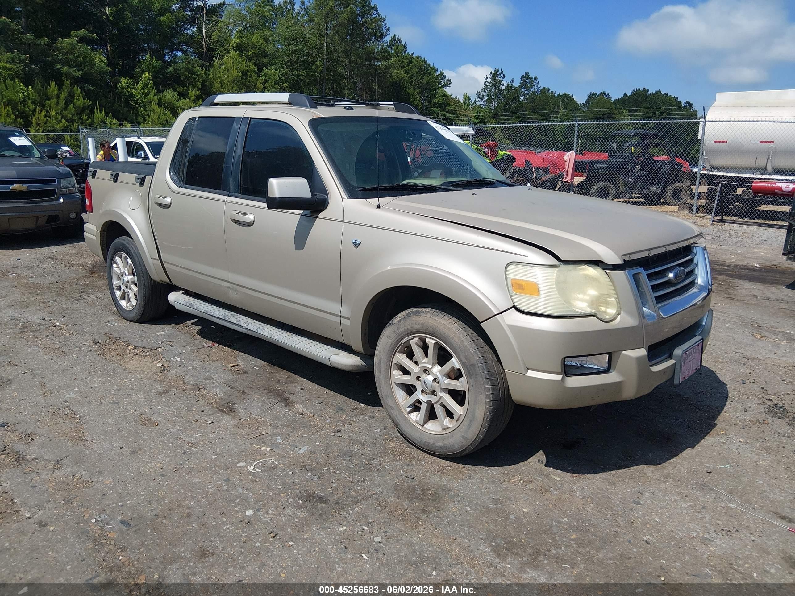 2007 Ford Explorer Sport Trac Limited Beige vin: 1FMEU33877UA14747