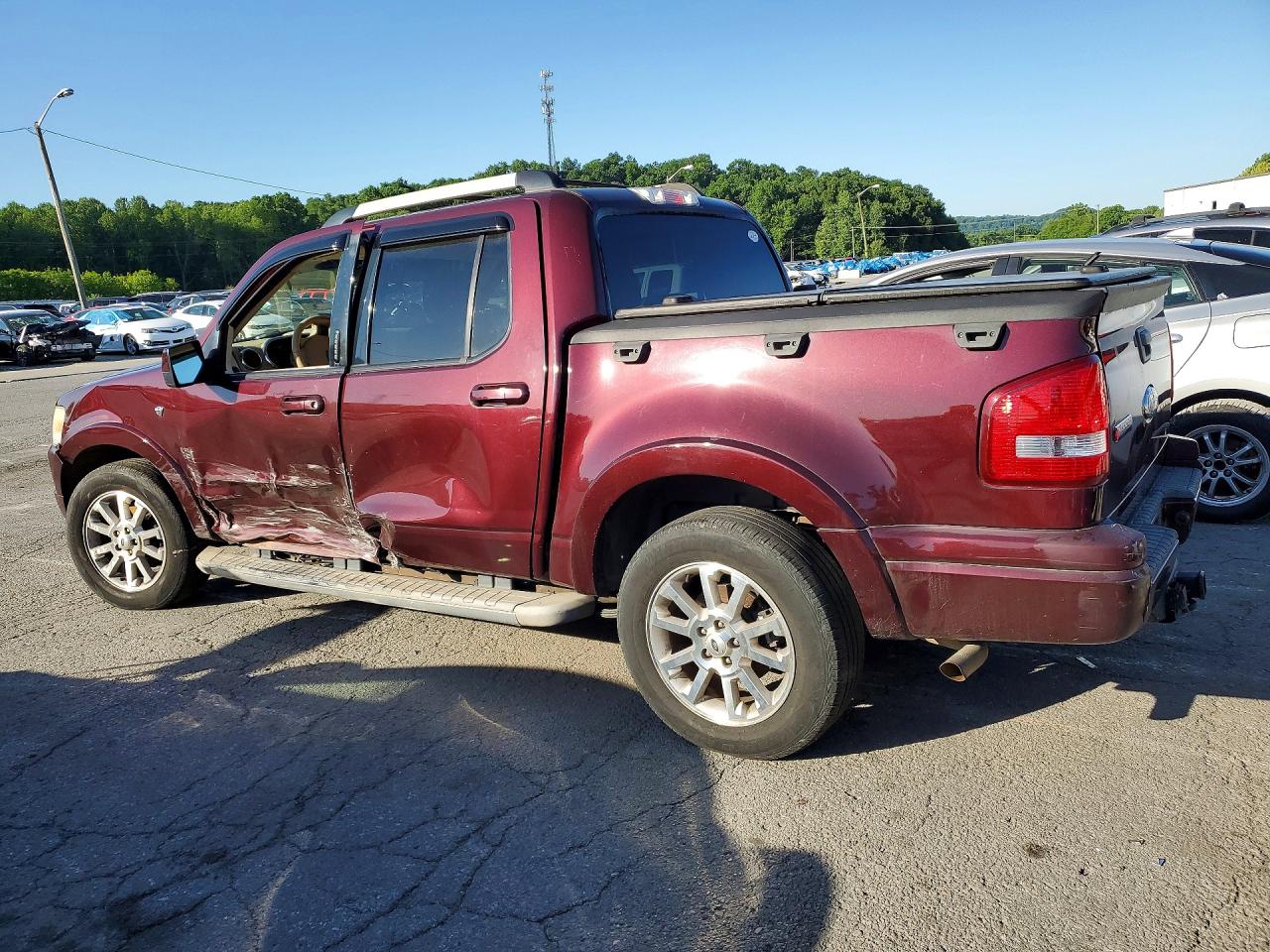 2007 Ford Explorer Sport Trac Limited Burgundy vin: 1FMEU33897UA16029