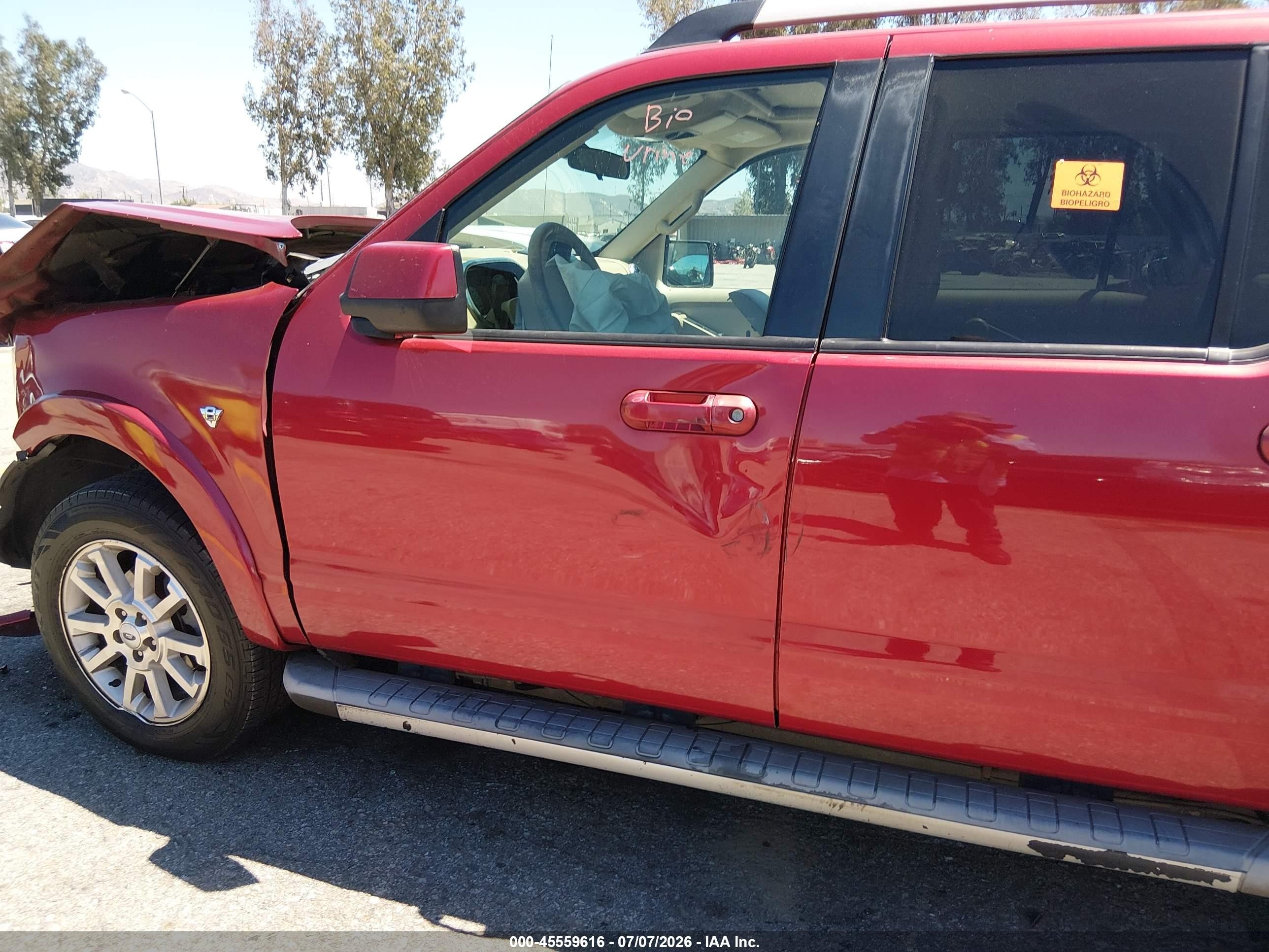 2007 Ford Explorer Sport Trac Limited Red vin: 1FMEU338X7UA14063
