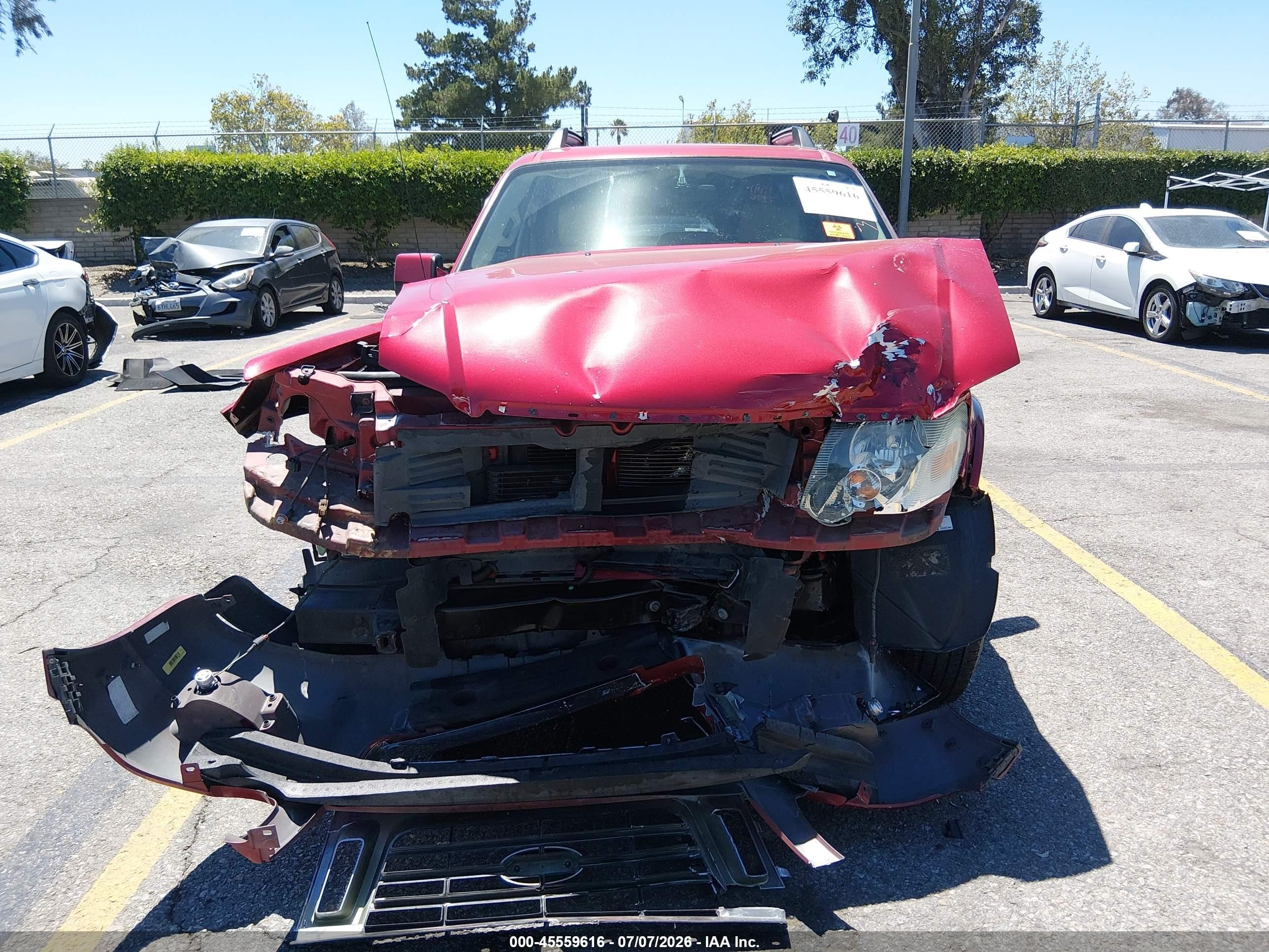 2007 Ford Explorer Sport Trac Limited Red vin: 1FMEU338X7UA14063